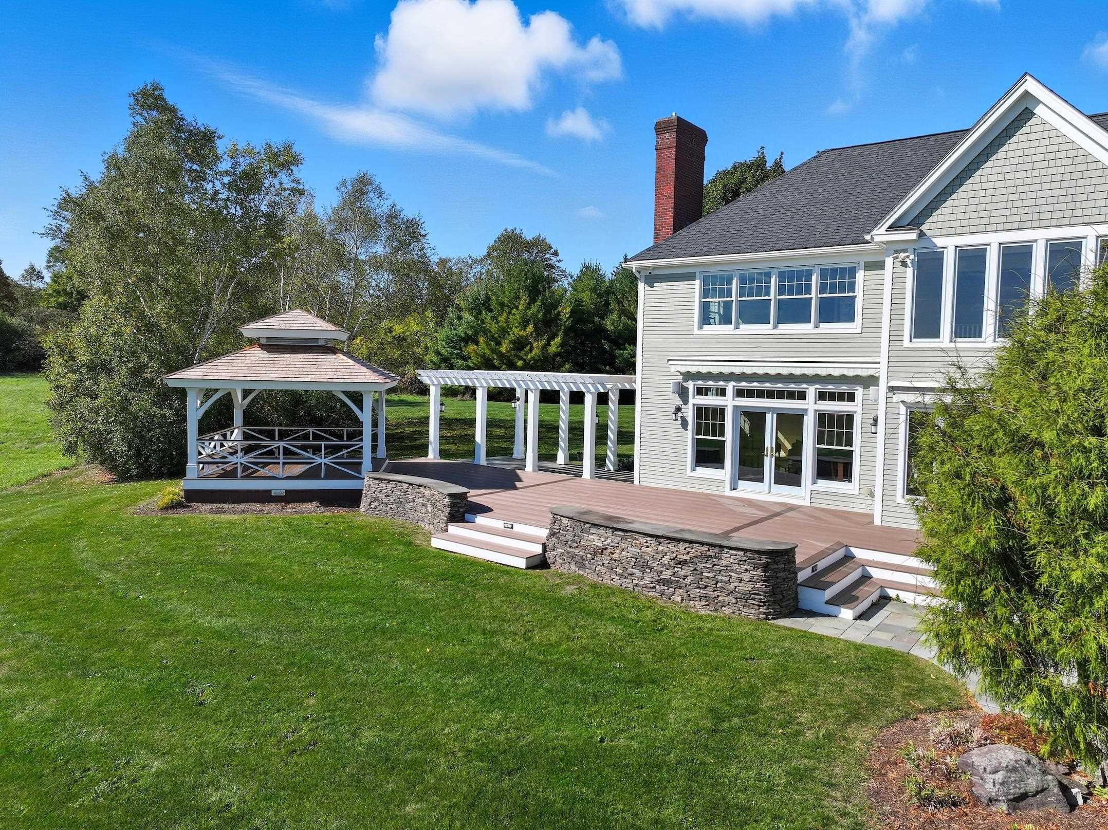 6 Luke Lane Property Photo 8