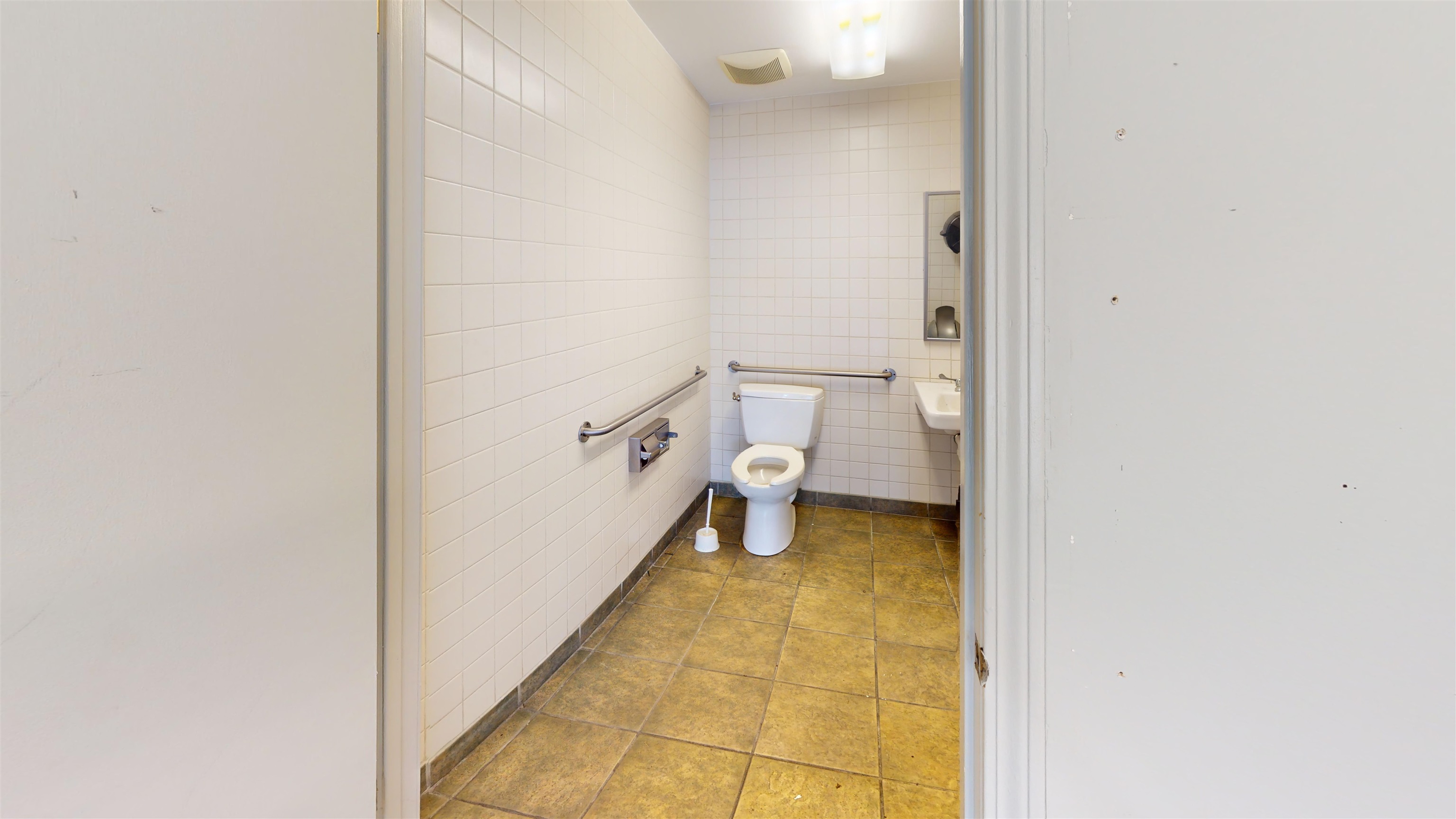 18 Plaistow Road Property Photo 10