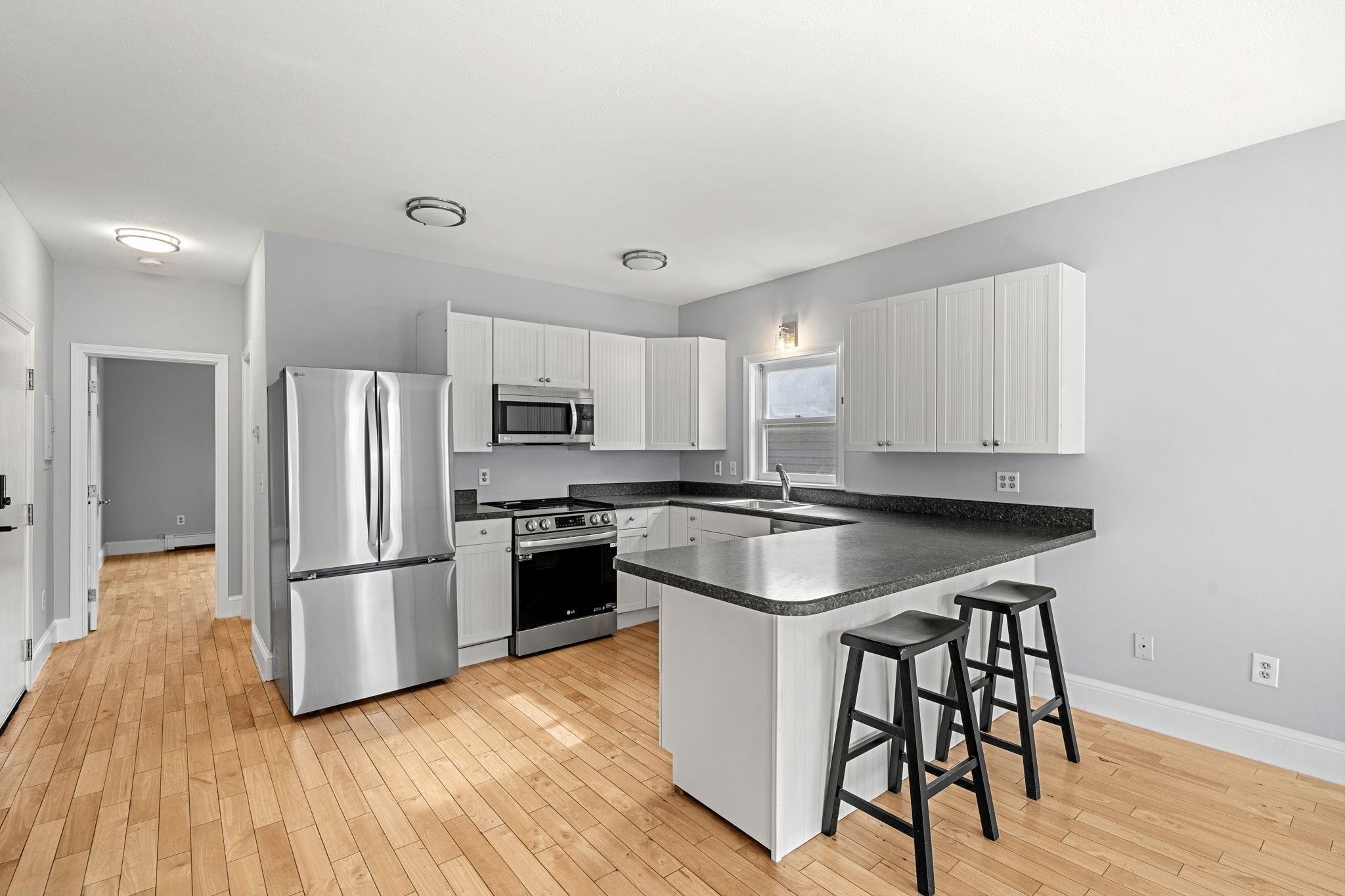 314 Islington Street Property Photo 5