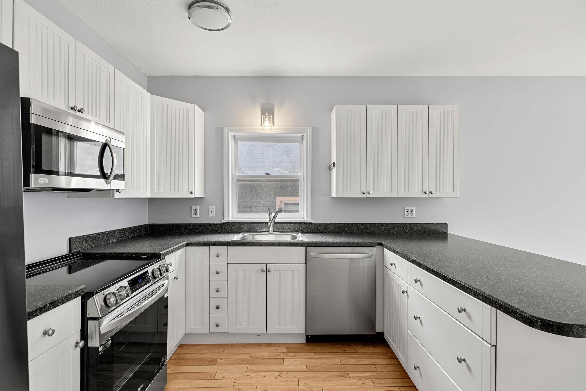 314 Islington Street Property Photo 7