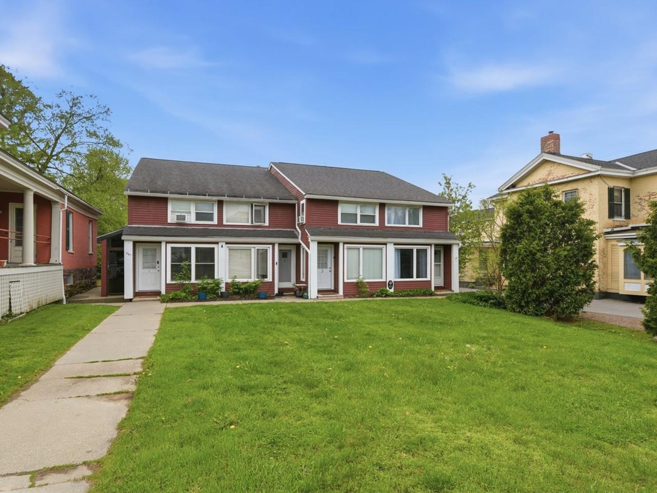 297 College Street Property Photo 18