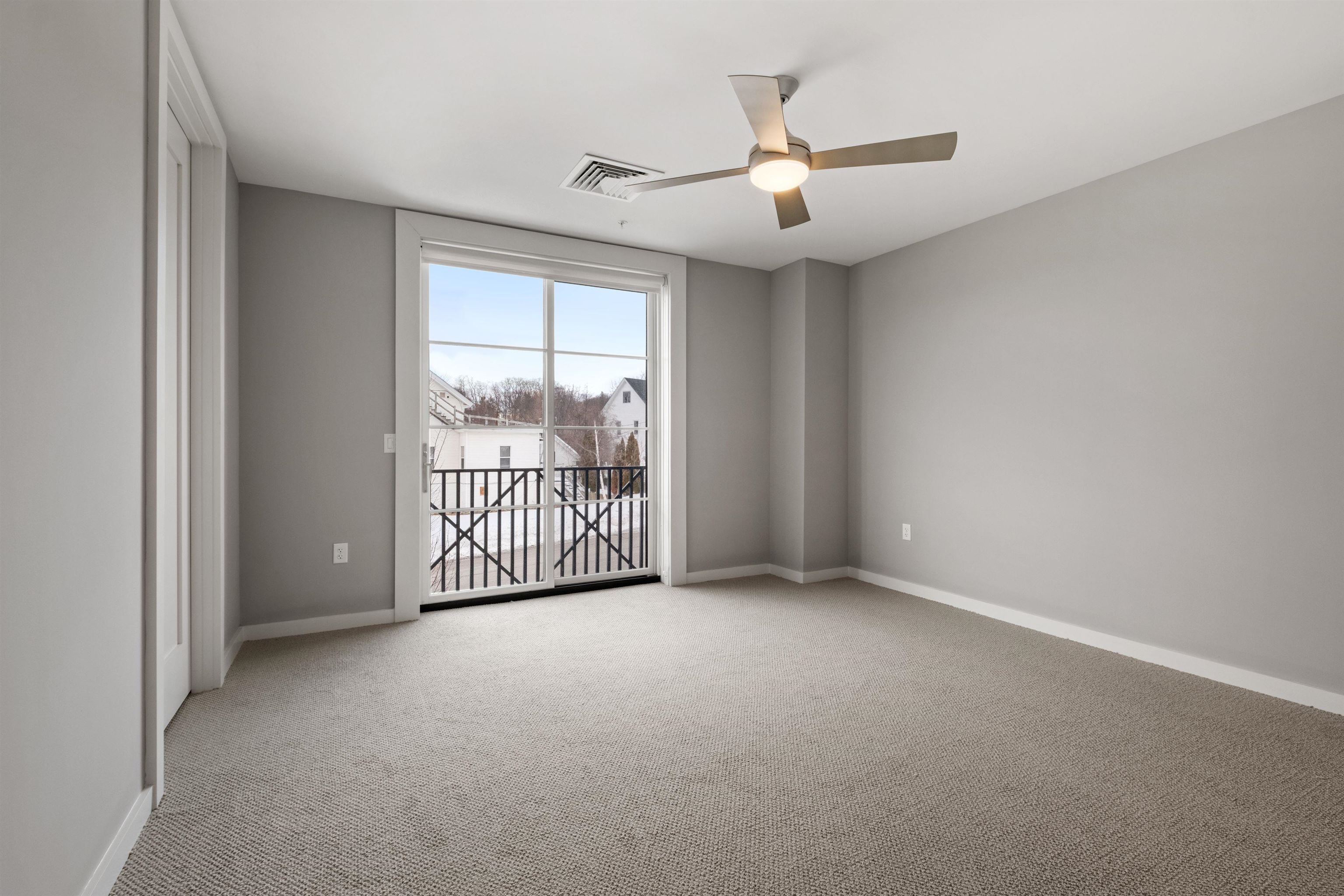 51 Elm Street Property Photo 17