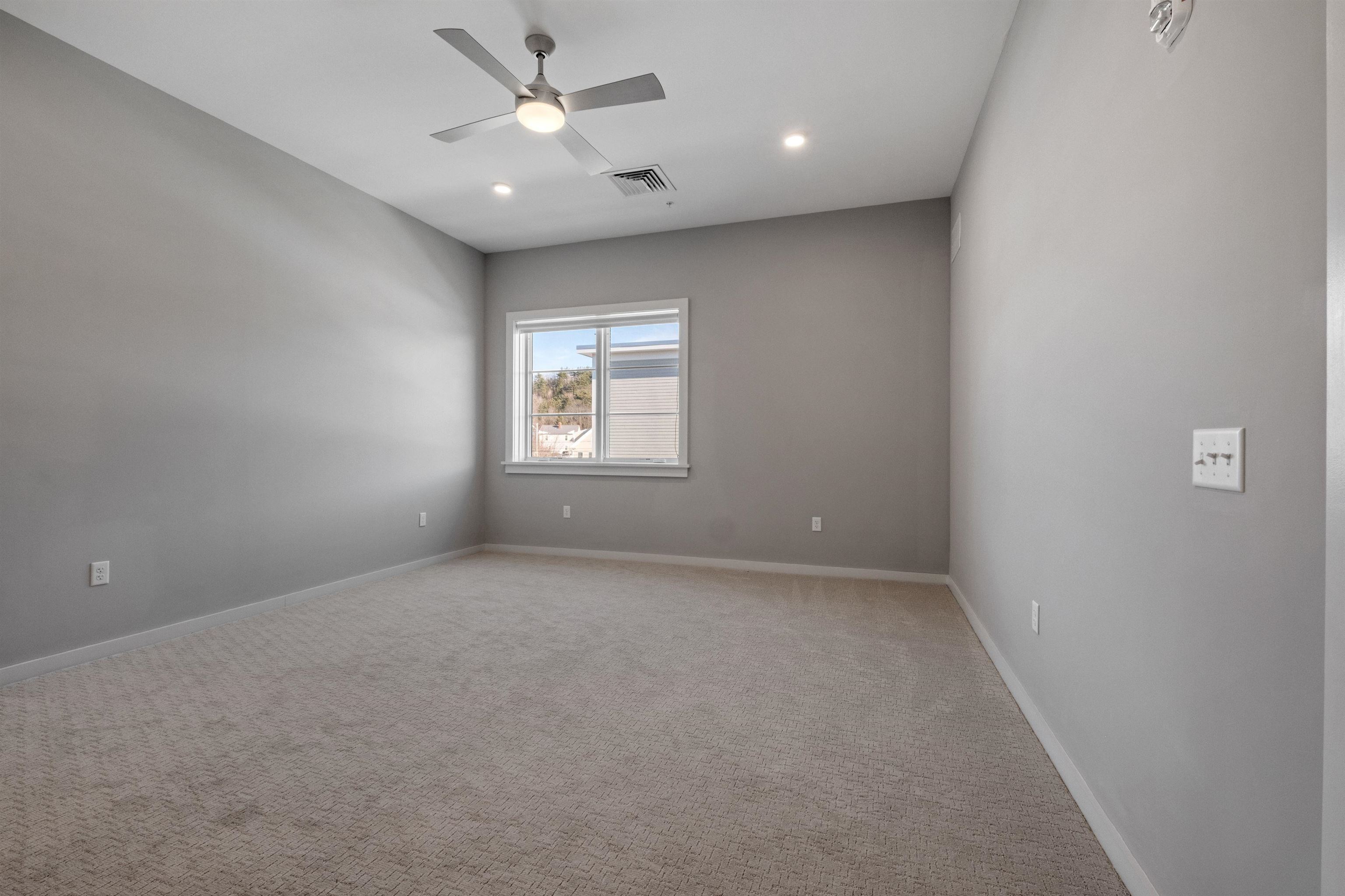 51 Elm Street Property Photo 11