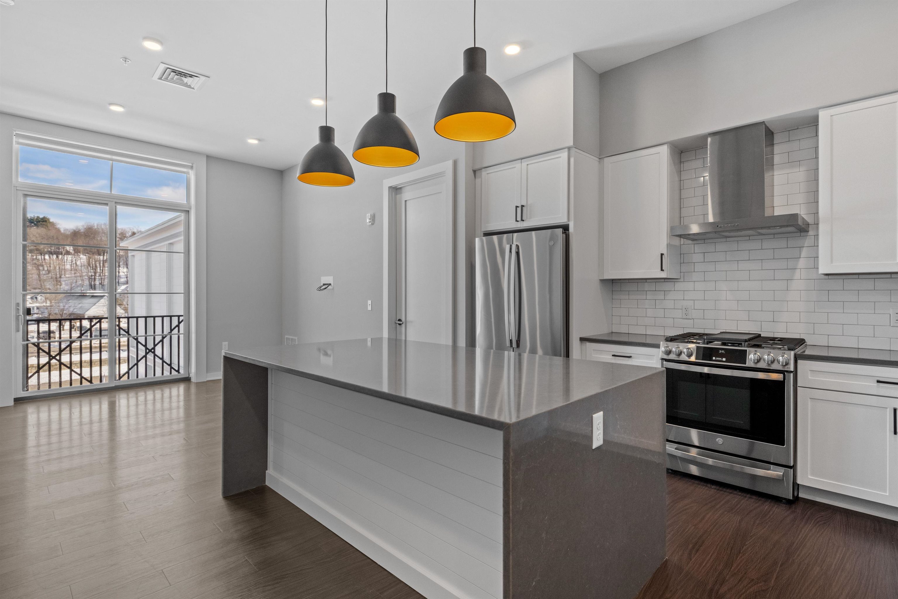 51 Elm Street Property Photo 1