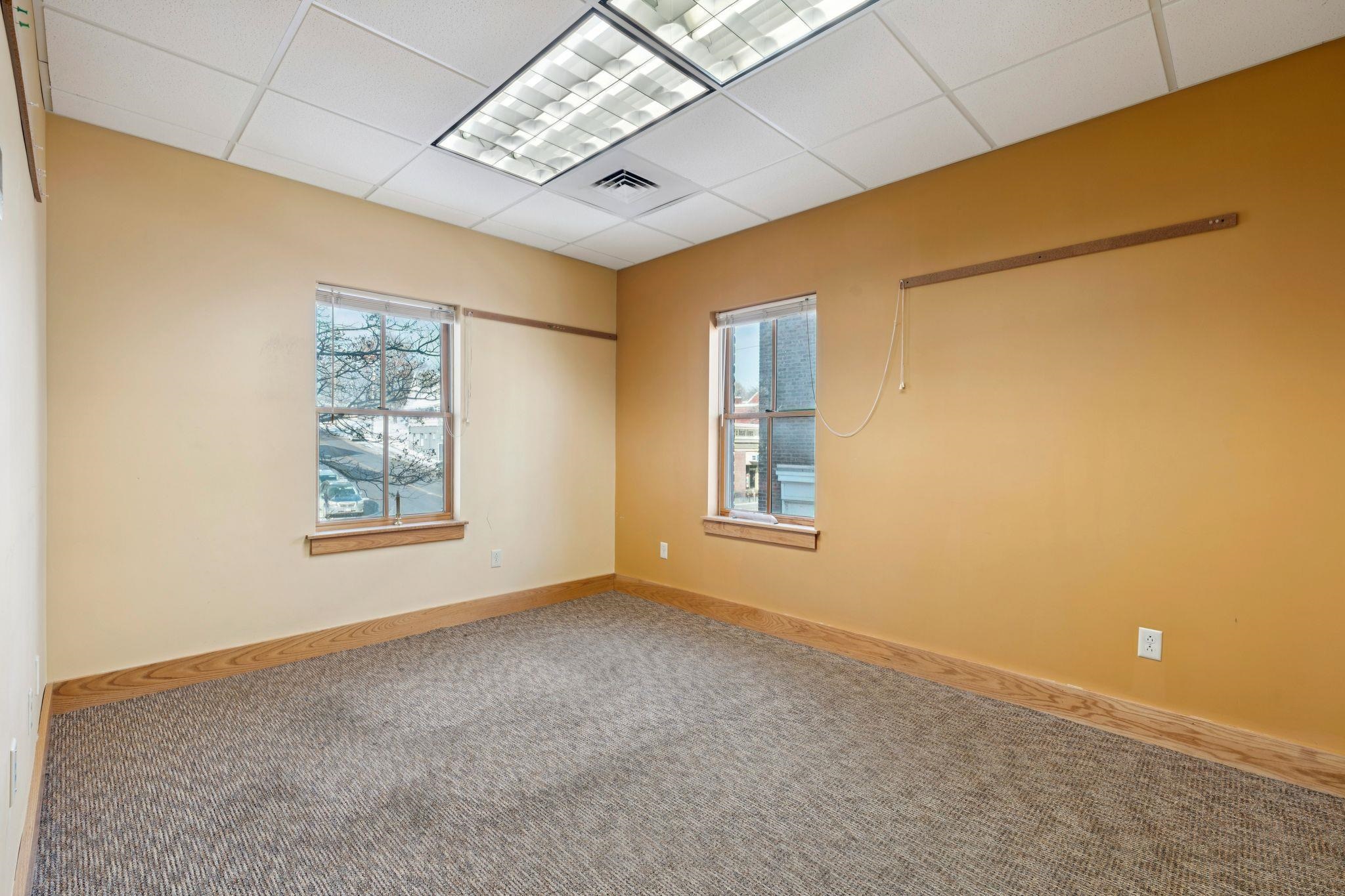 105 Main Street Property Photo 19