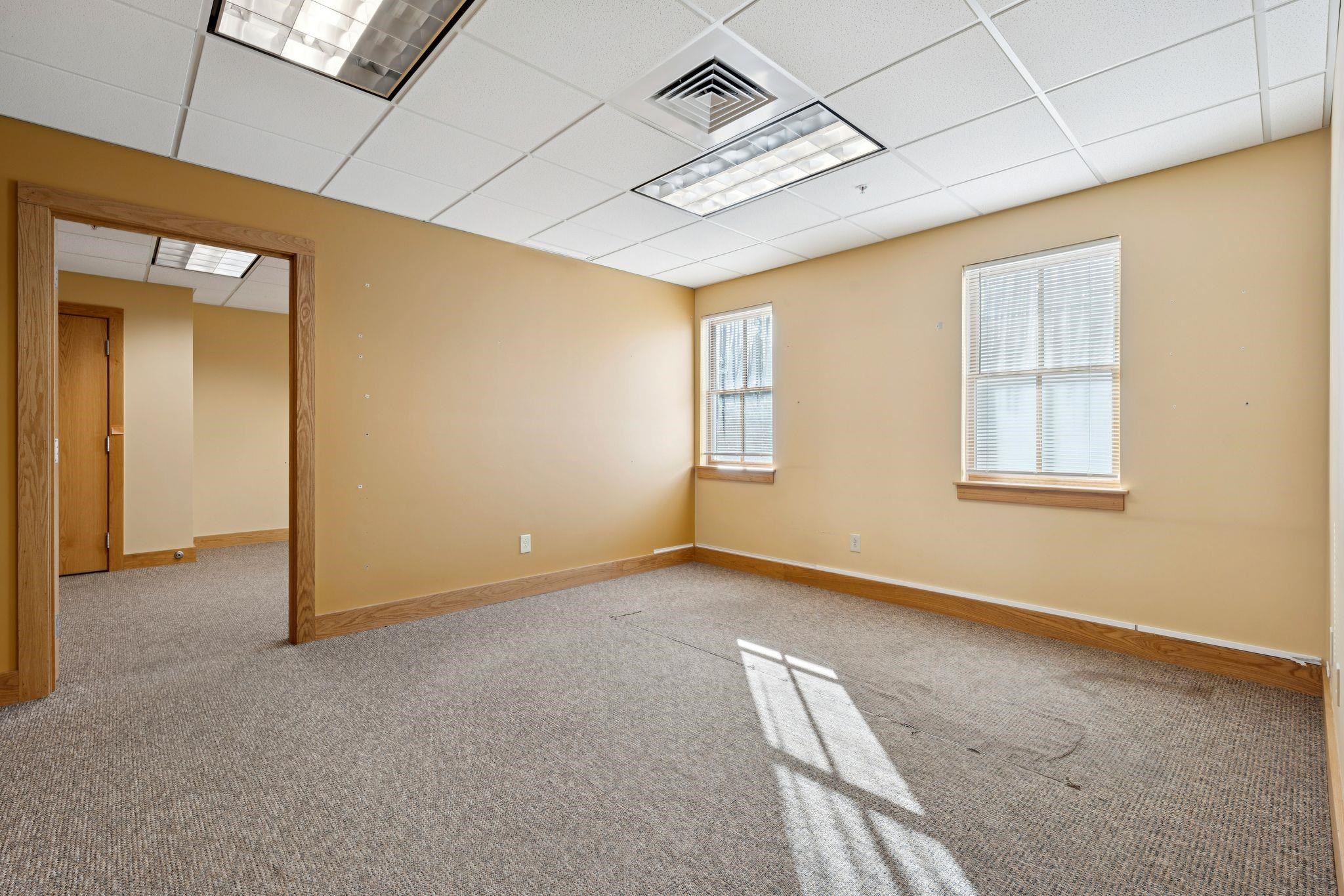 105 Main Street Property Photo 25