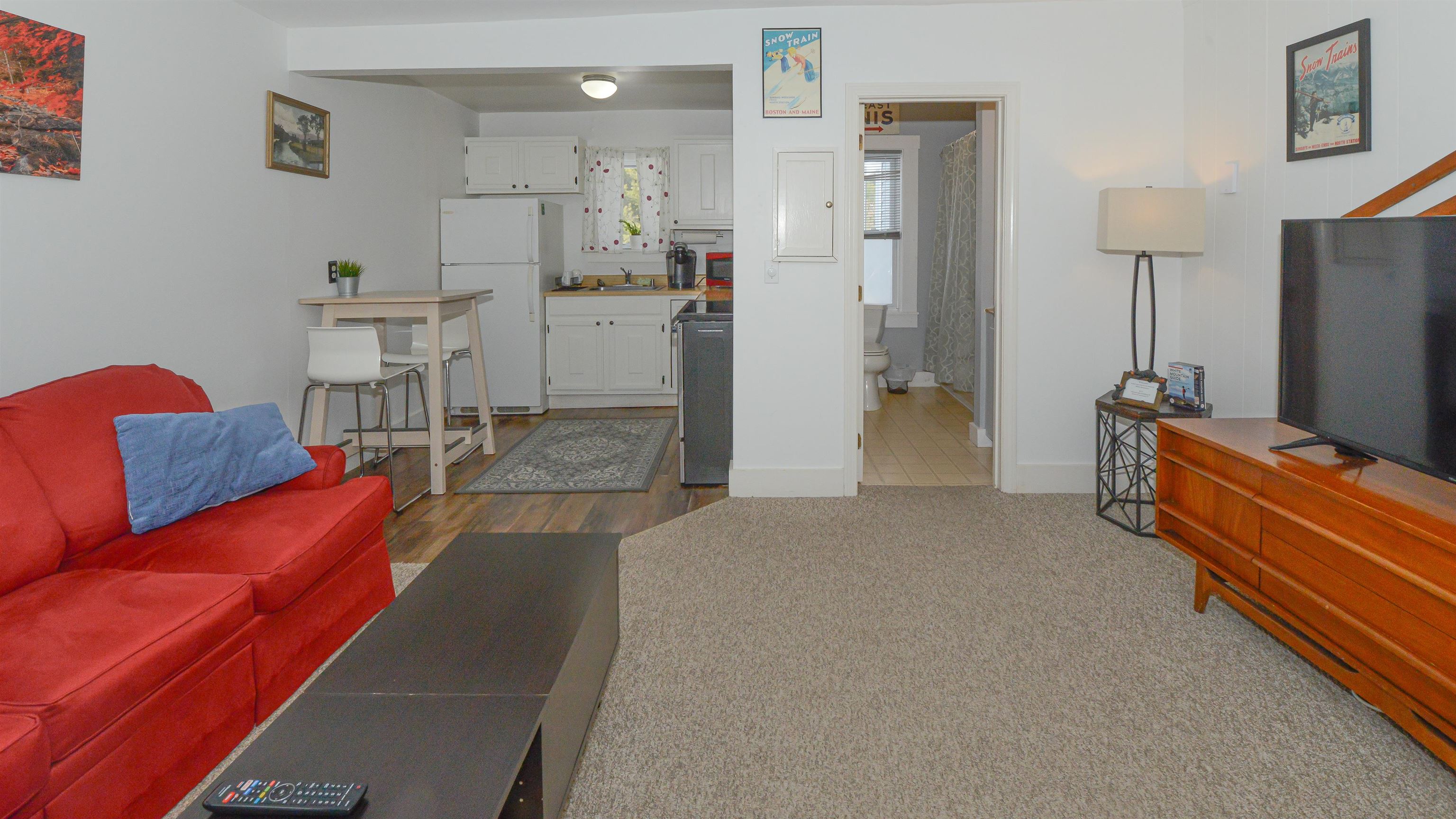 734 Kearsarge Road Property Photo 1