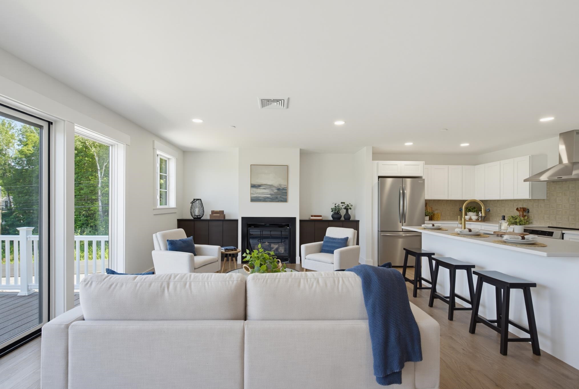 21 Upper Ladd Hill Road Property Photo 6