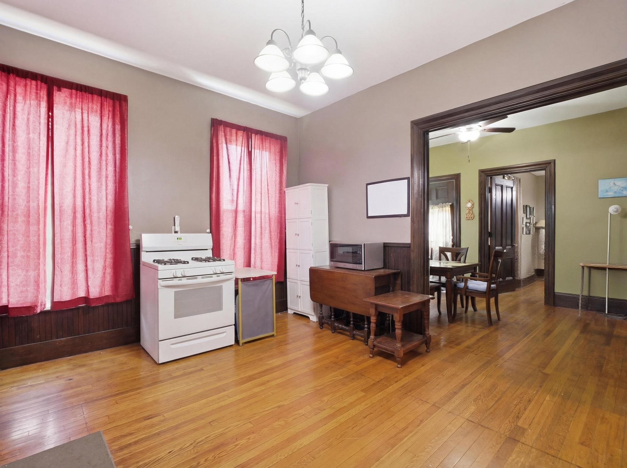 14 Mulberry Street Property Photo 11