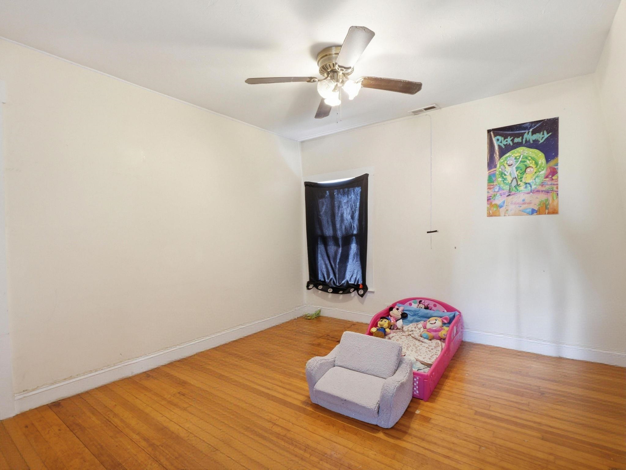 14 Mulberry Street Property Photo 27