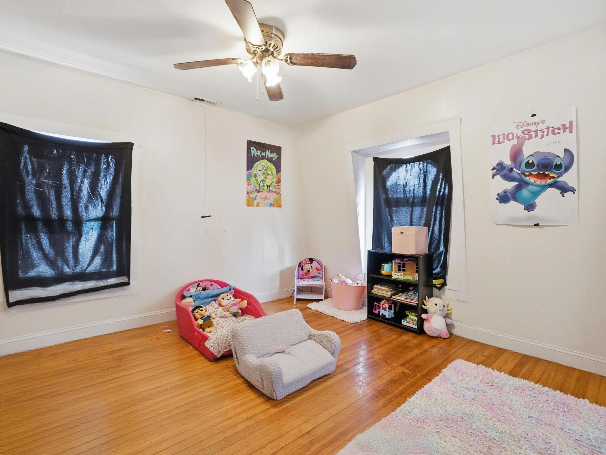 14 Mulberry Street Property Photo 28