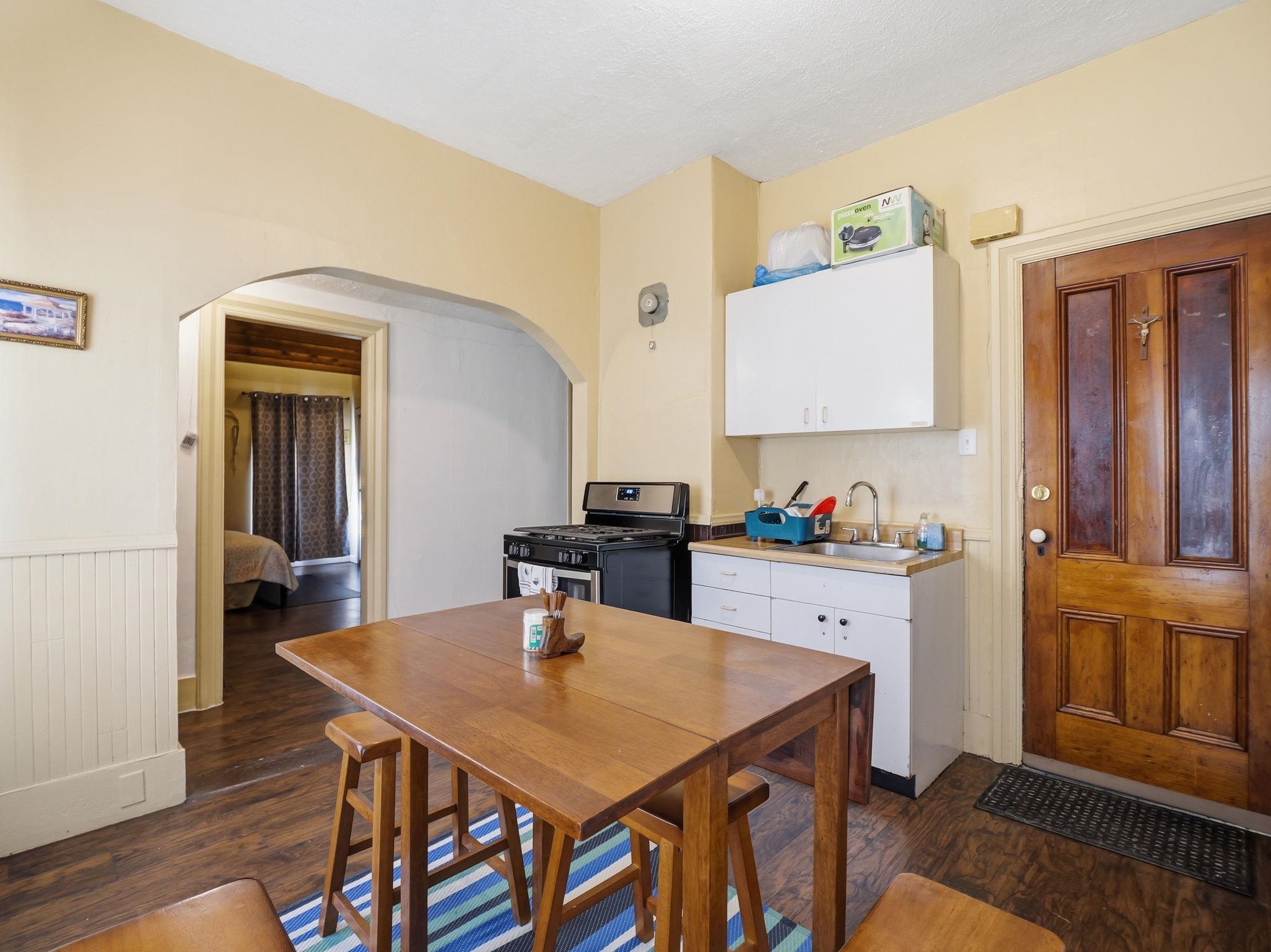 14 Mulberry Street Property Photo 30