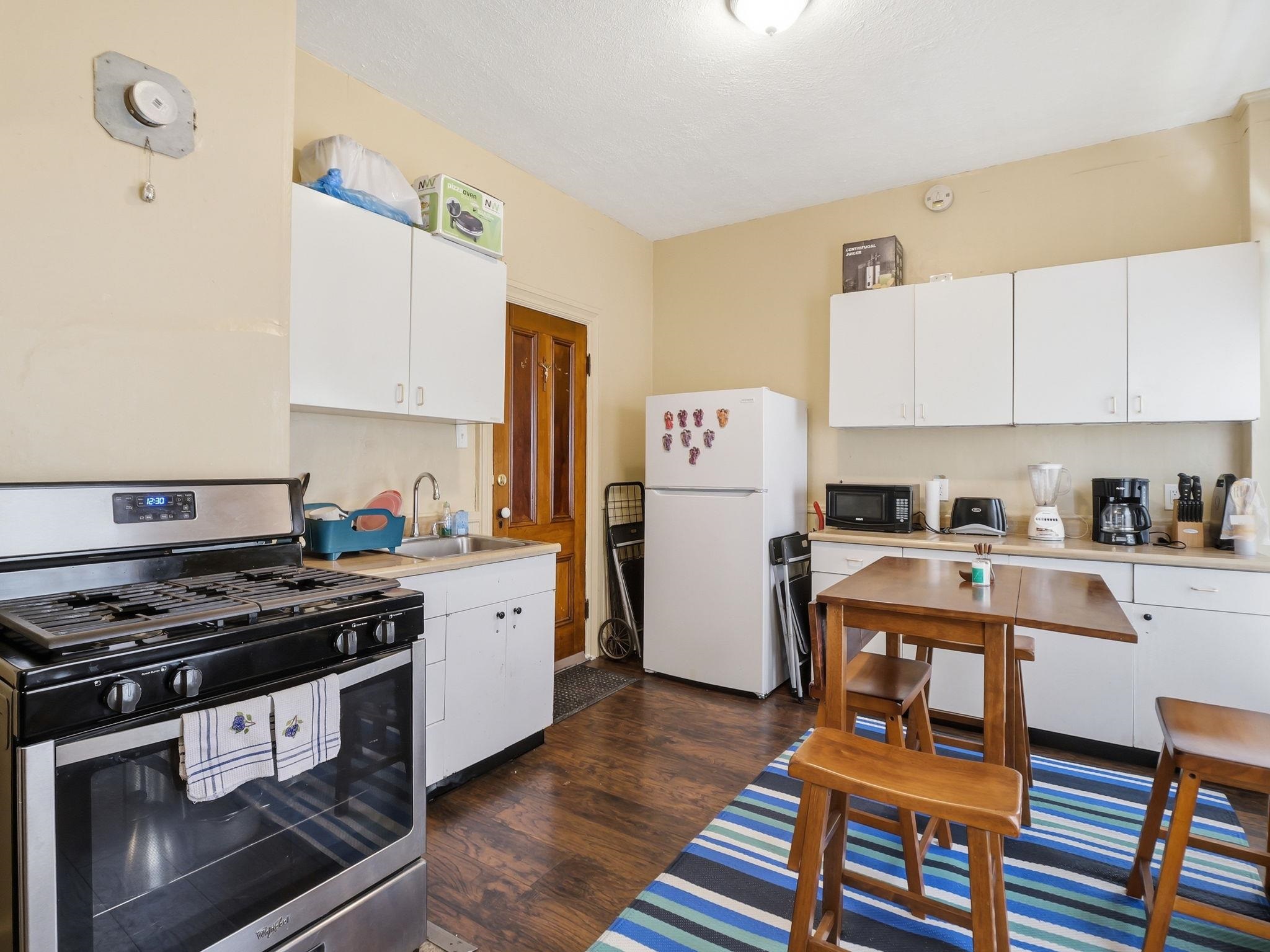 14 Mulberry Street Property Photo 32