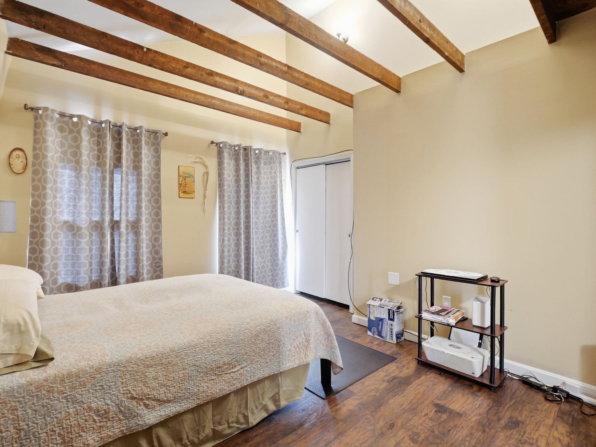 14 Mulberry Street Property Photo 34