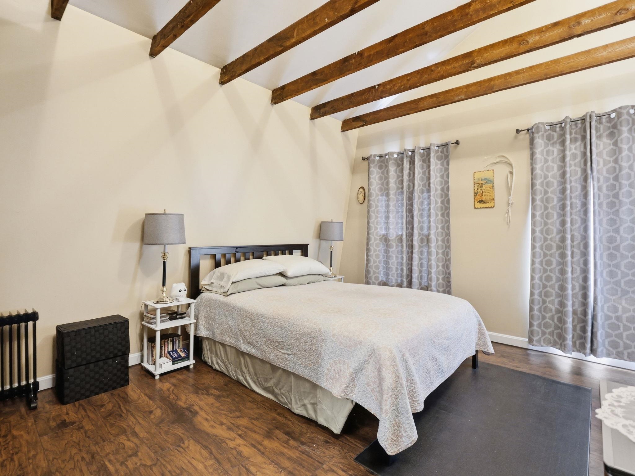 14 Mulberry Street Property Photo 36