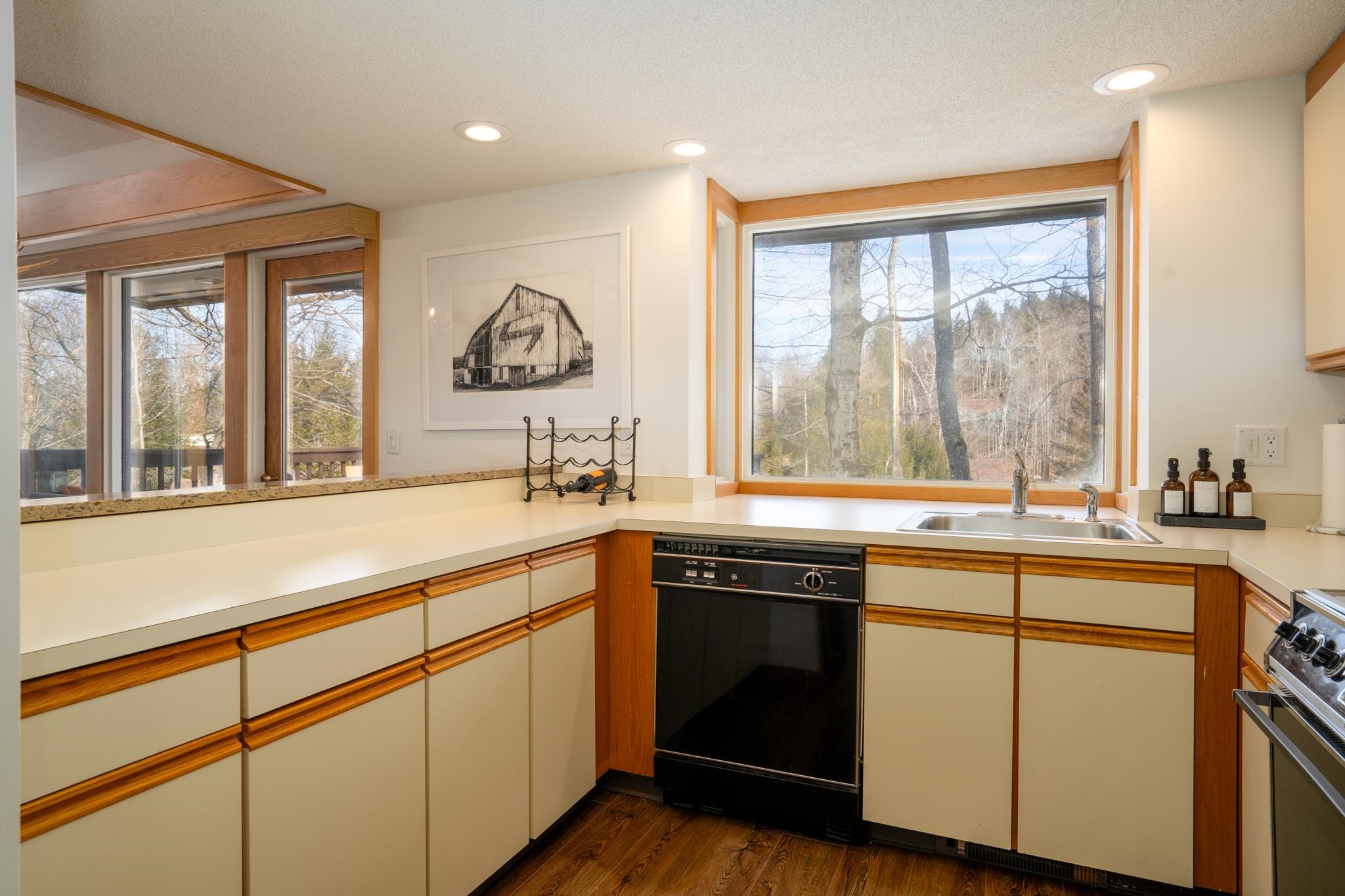 60 Hilltop Road Property Photo 10
