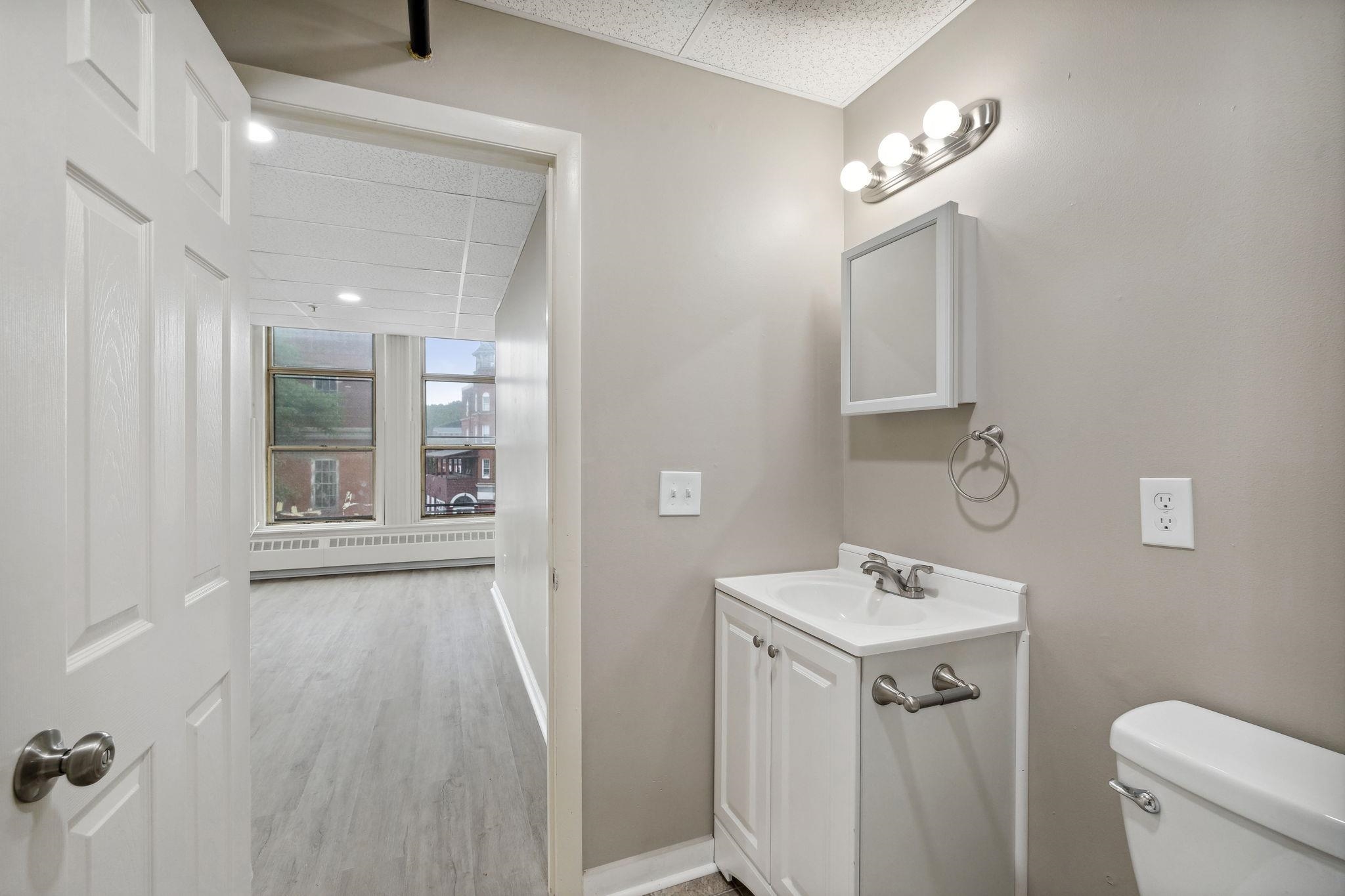 1 Pleasant Street Property Photo 29