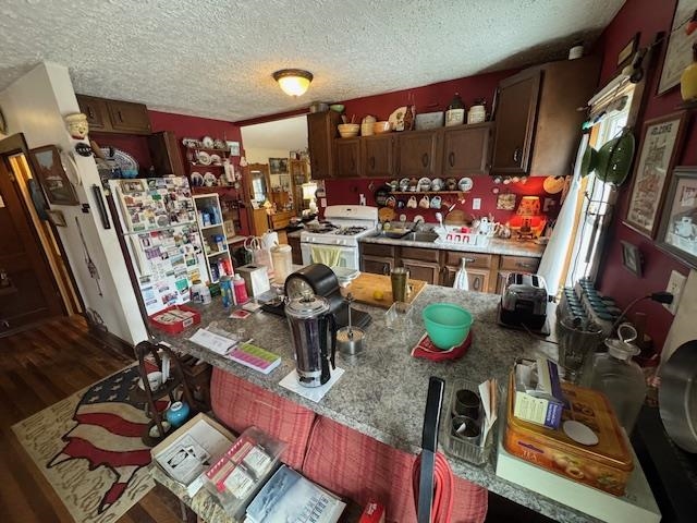 612 Pleasant Street Property Photo 10
