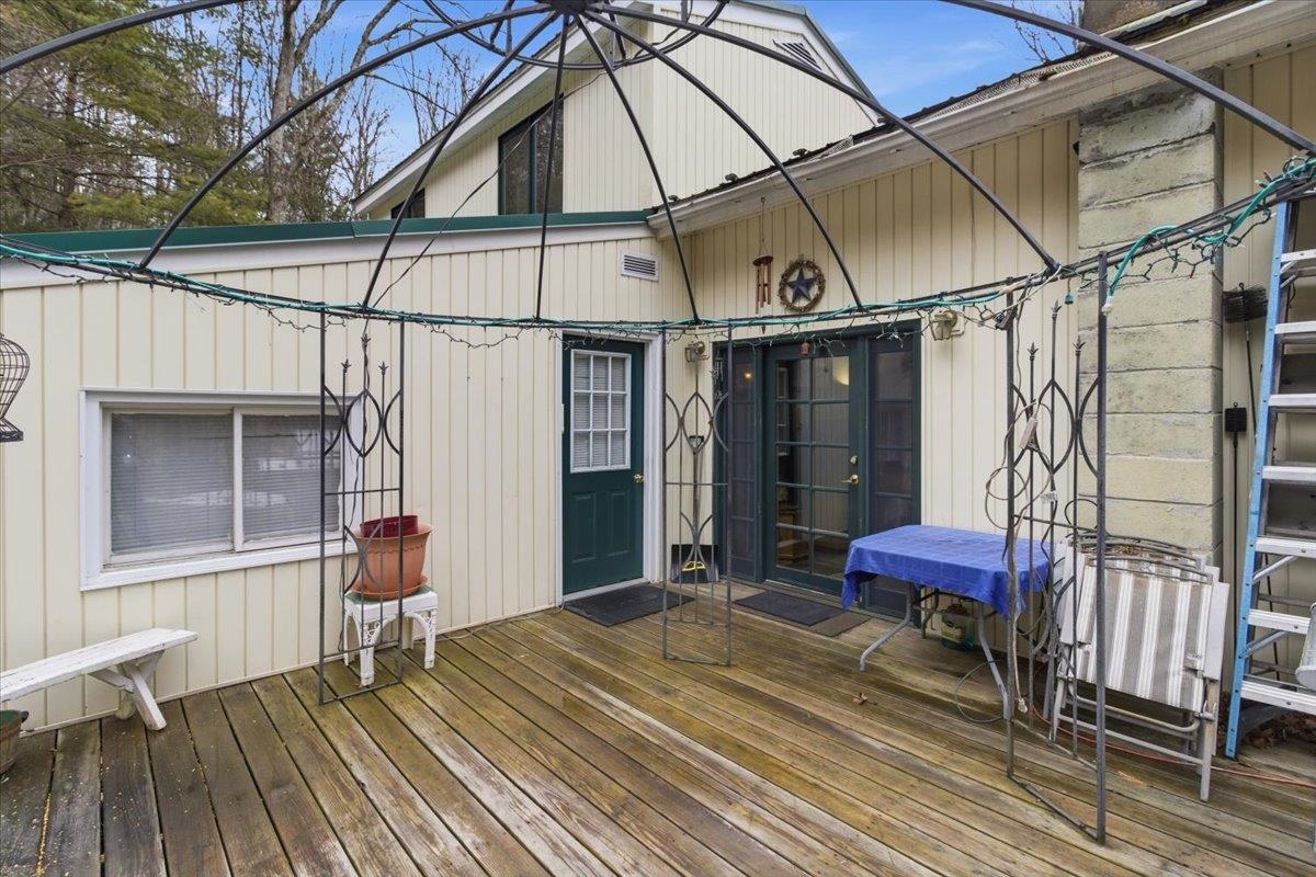 760 West Mountain Road Property Photo 31