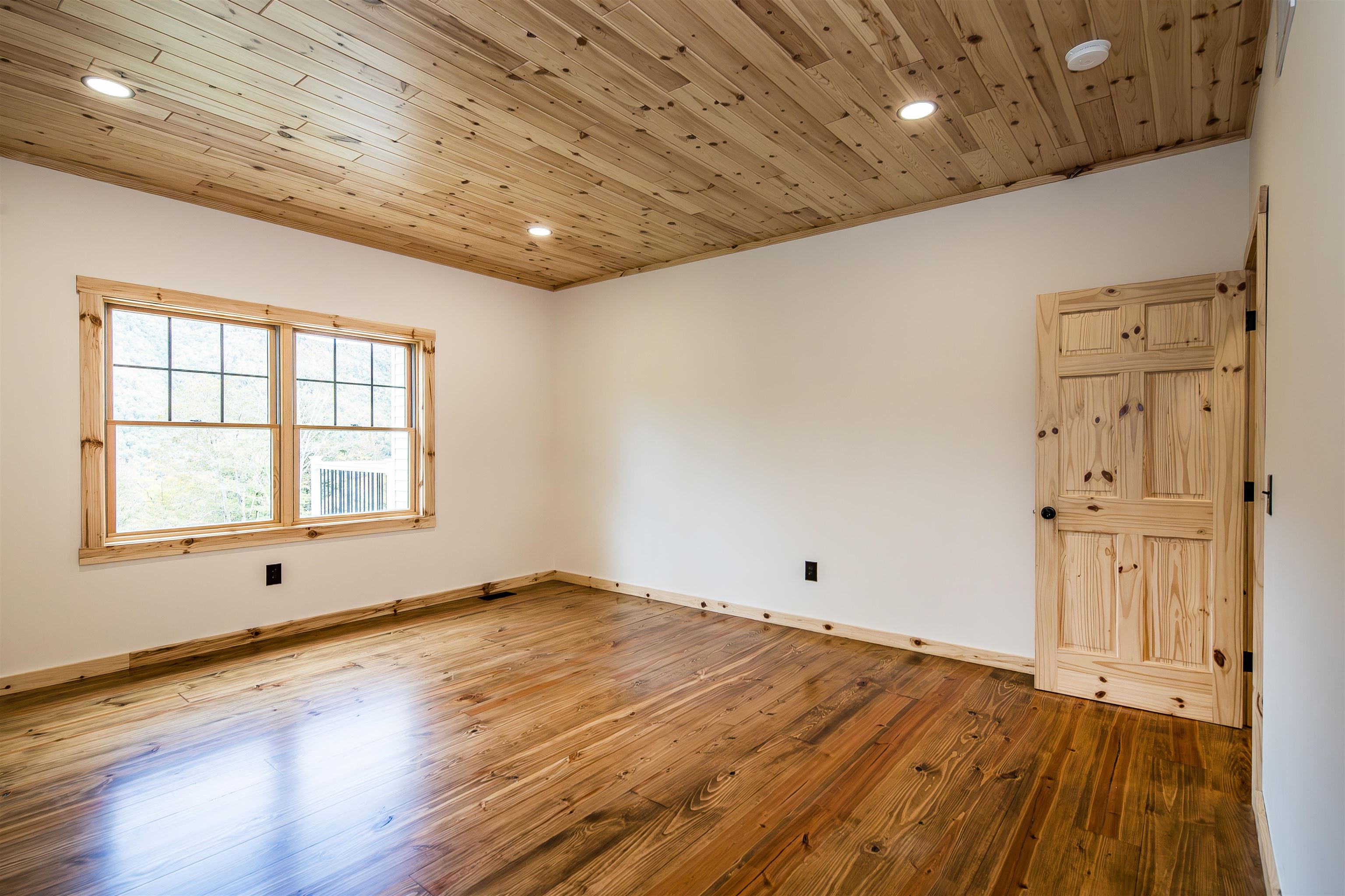 46 Deer Run Property Photo 10