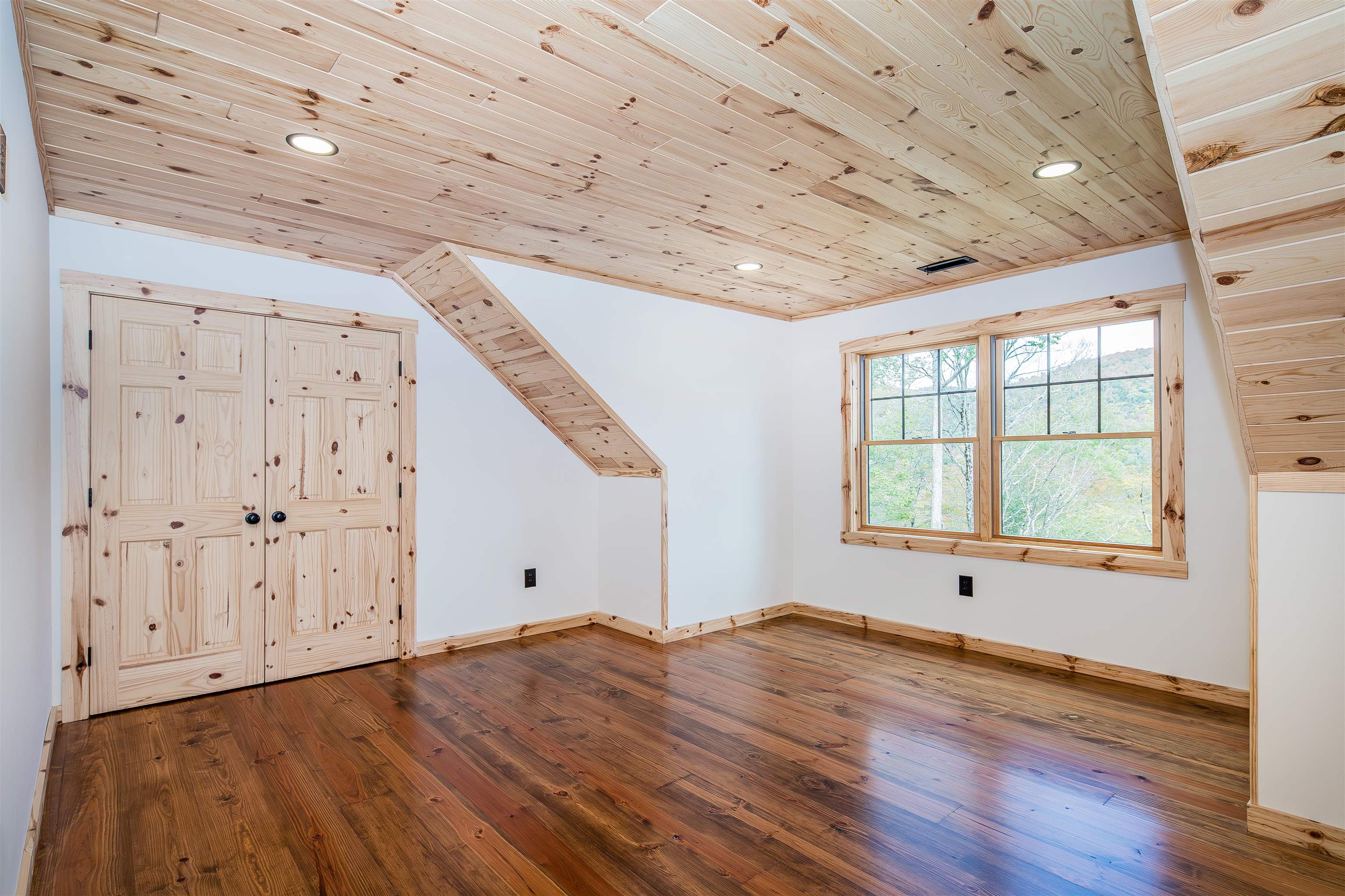 46 Deer Run Property Photo 30