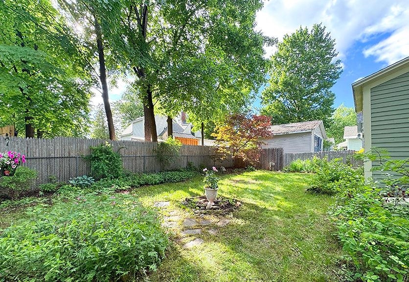 21 Hancock Street Property Photo 30