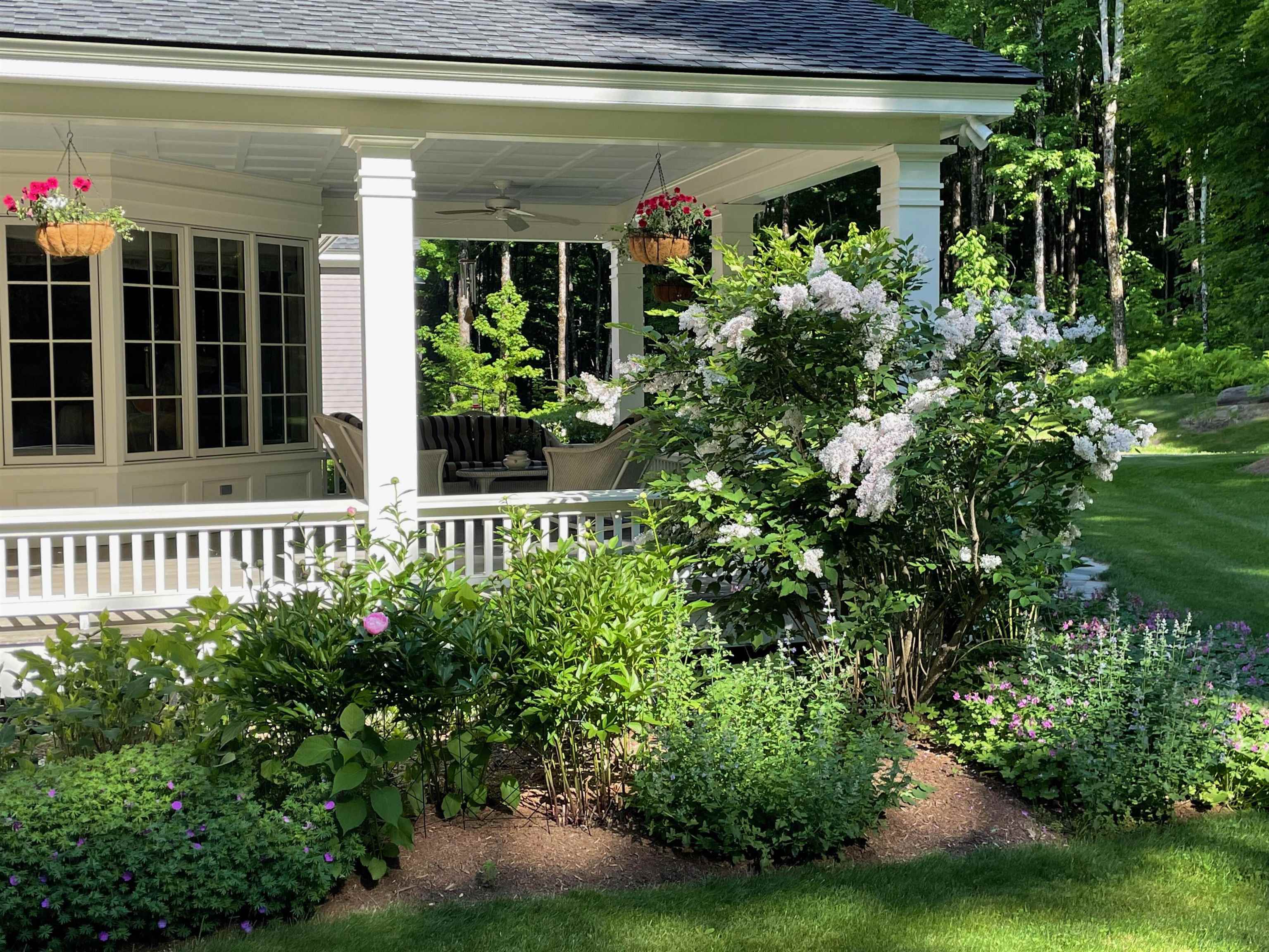 5893 Stage Road Property Photo 8