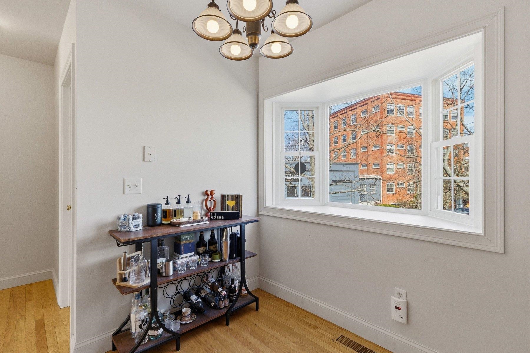 1039 Islington Street Property Photo 5