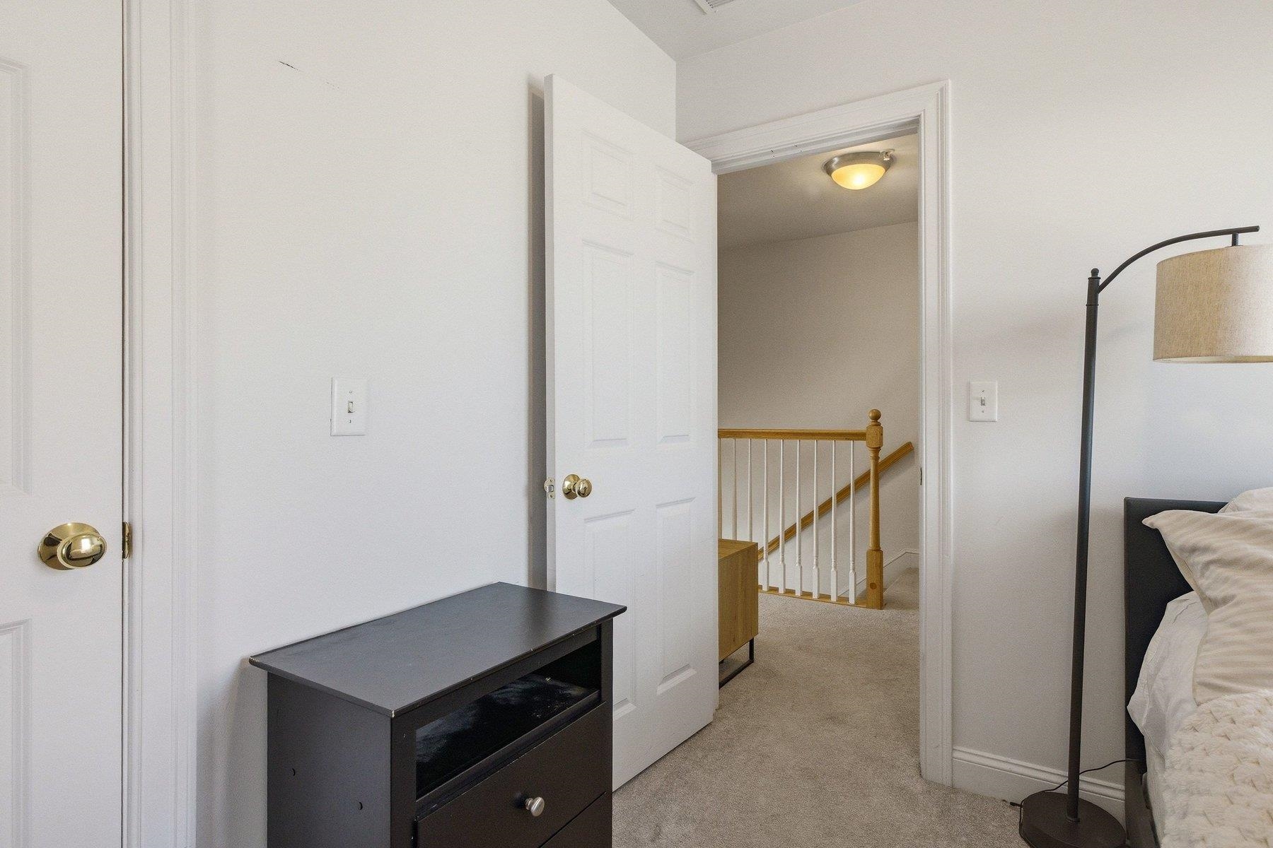1039 Islington Street Property Photo 18