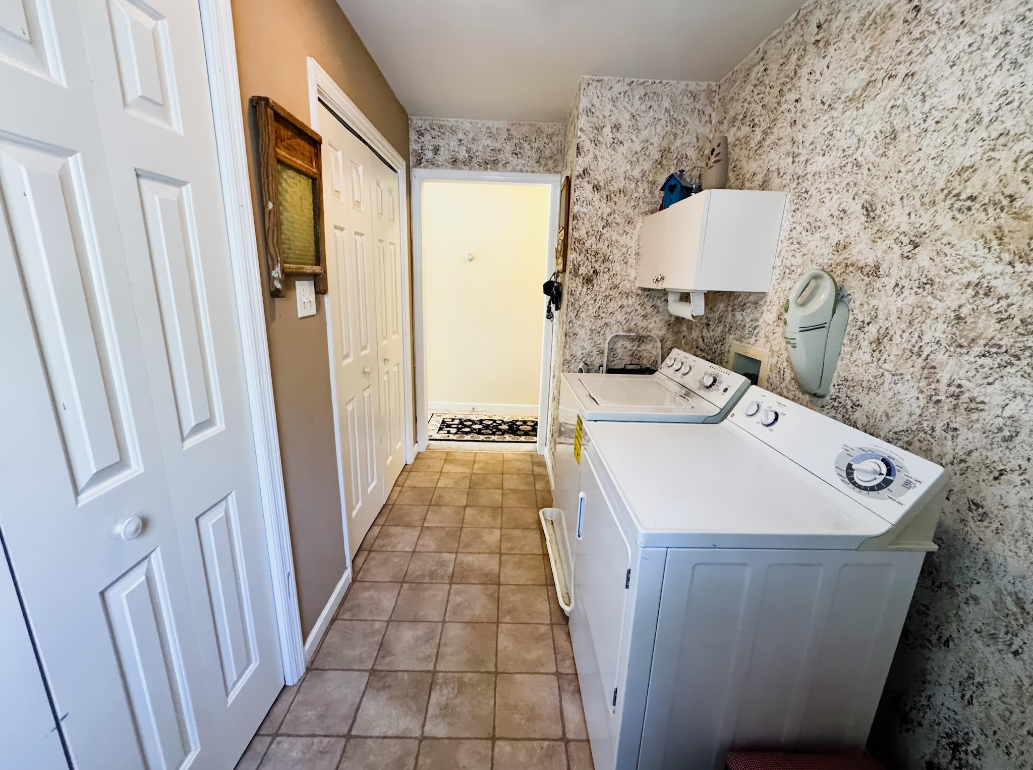 358 Birch Grove Property Photo 43