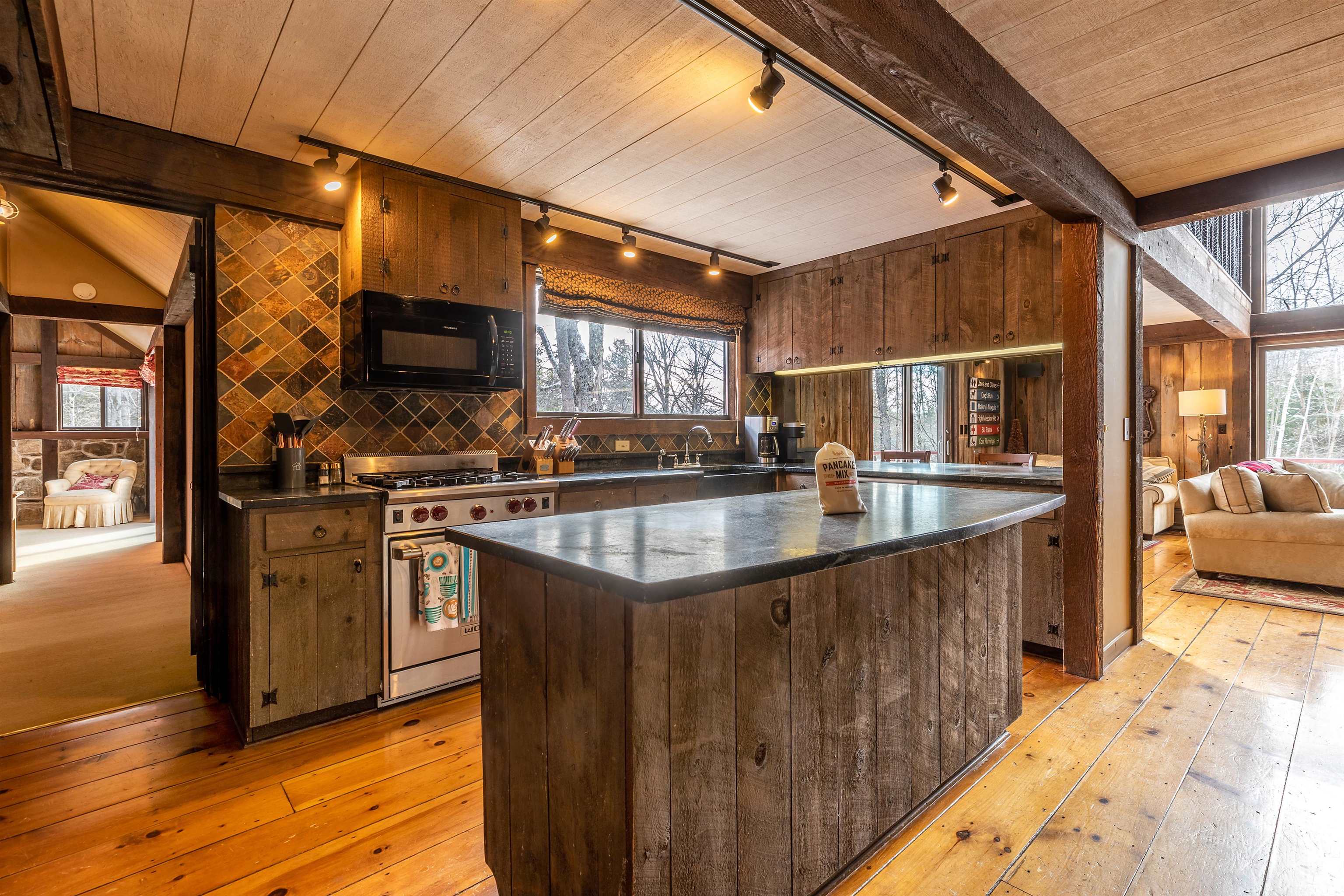 121 High Meadow Road Property Photo 7