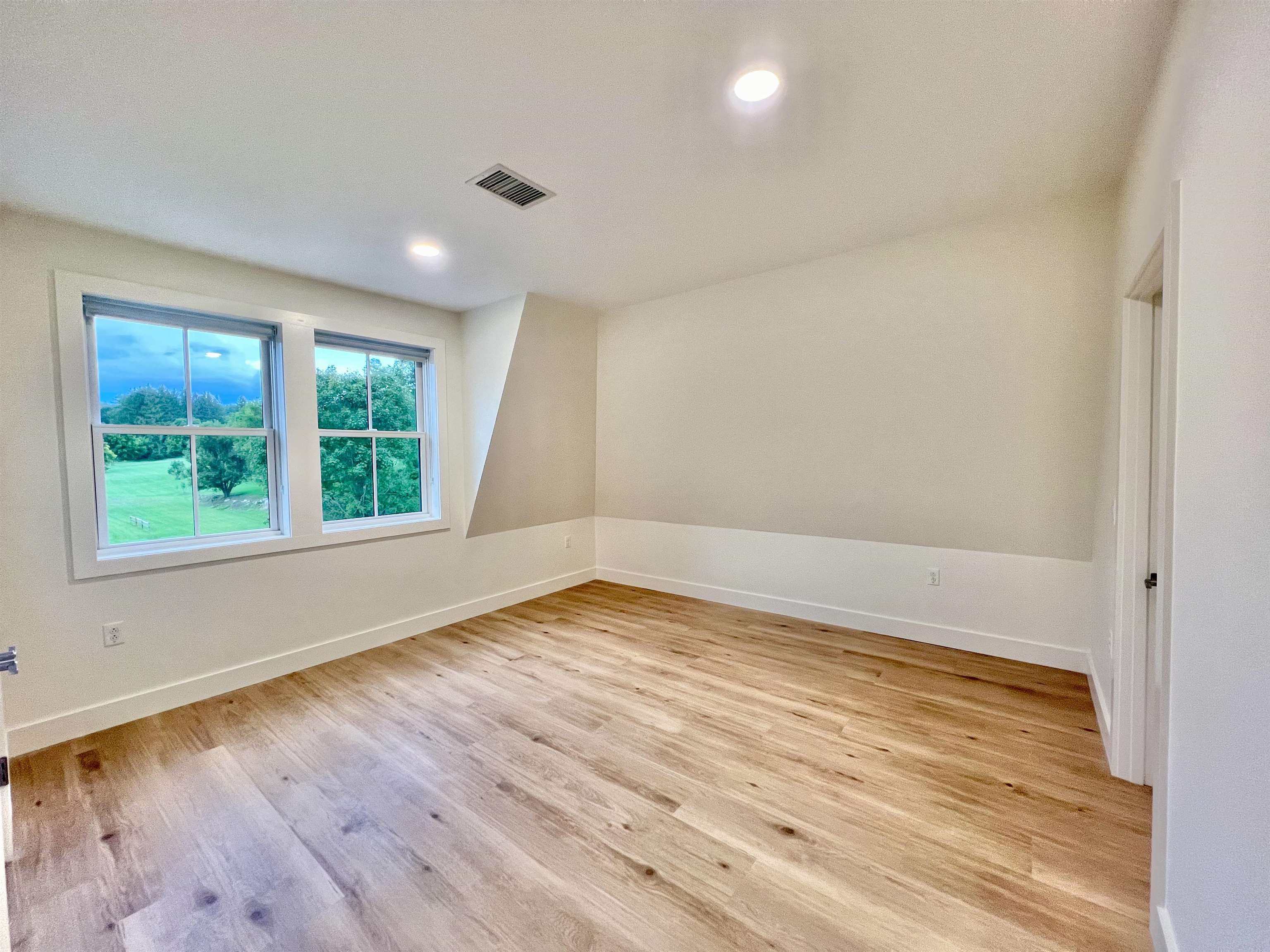 48 Della Street Property Photo 15