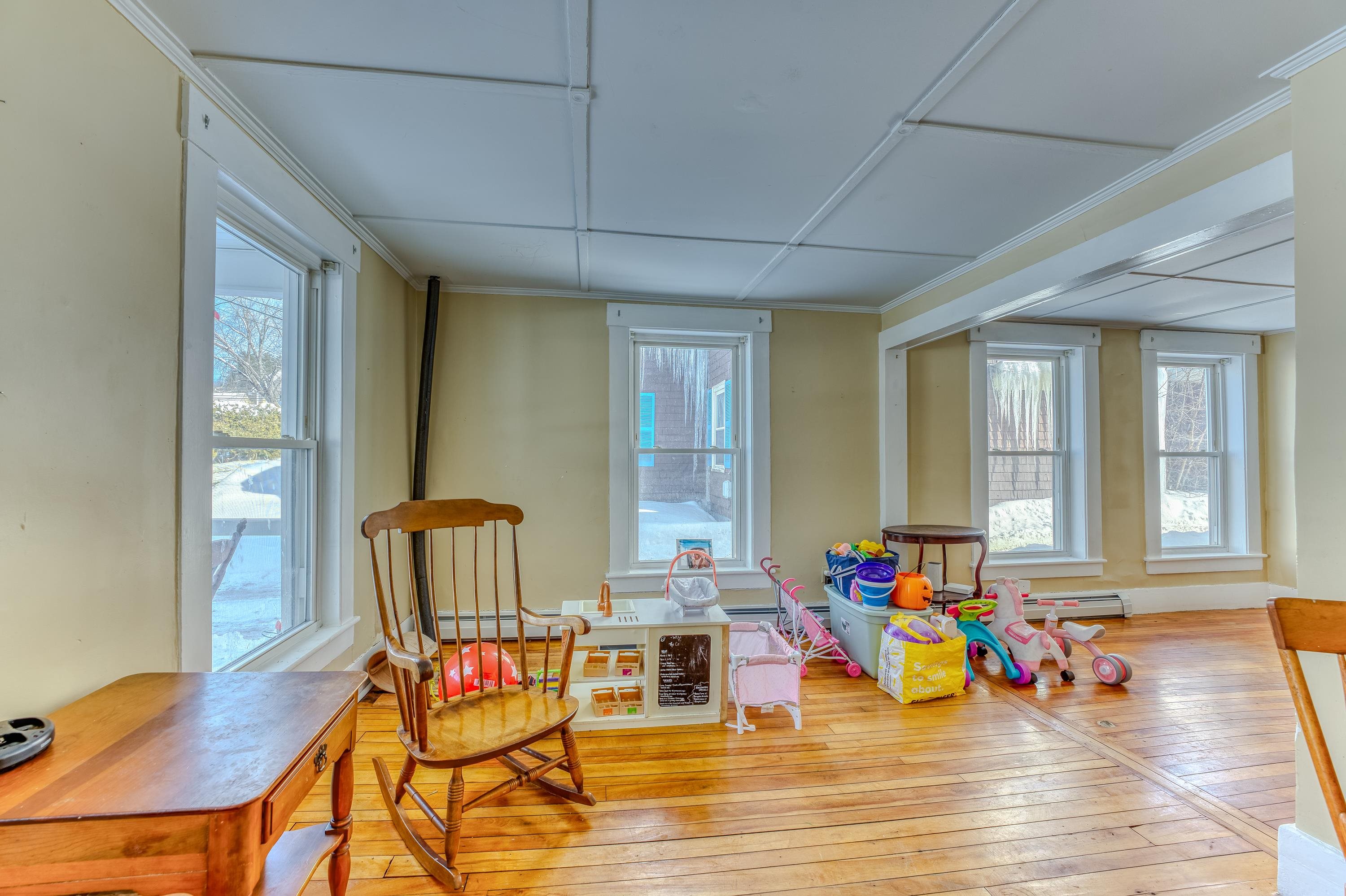 23-25 Bunker Hill Street Property Photo 8