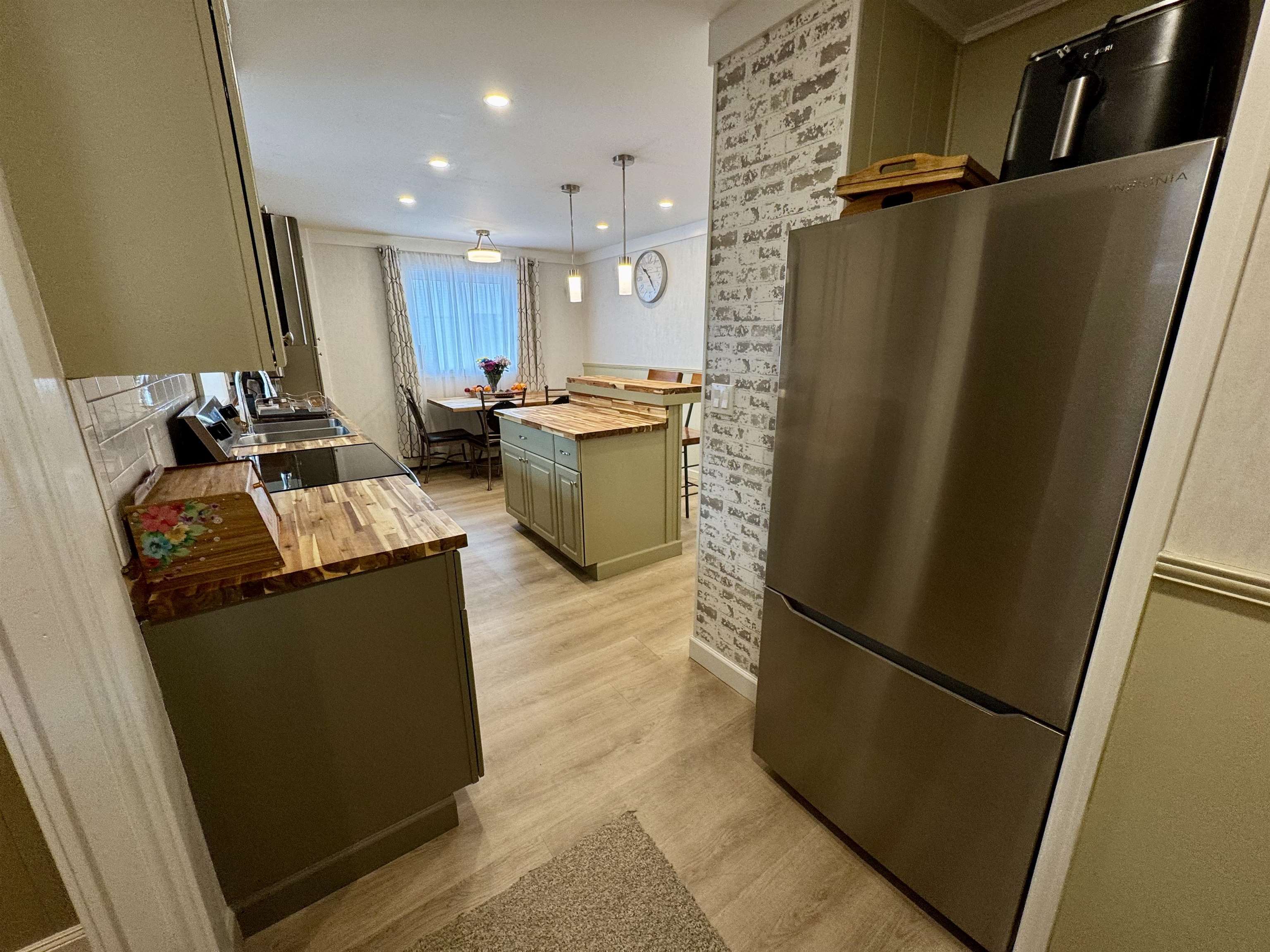 8 Labrecque Street Property Photo 29