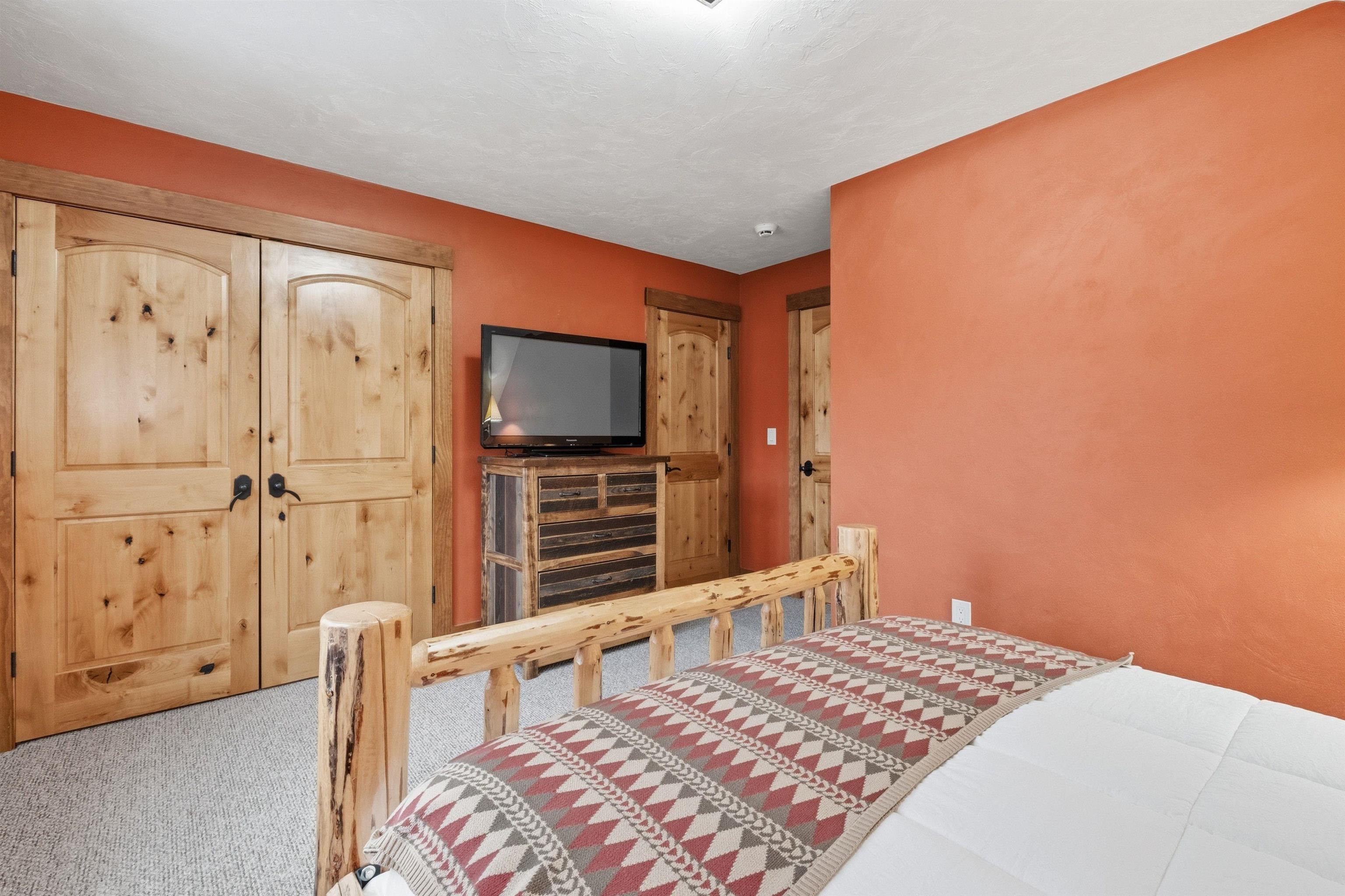 172 South Peak Road Property Photo 32