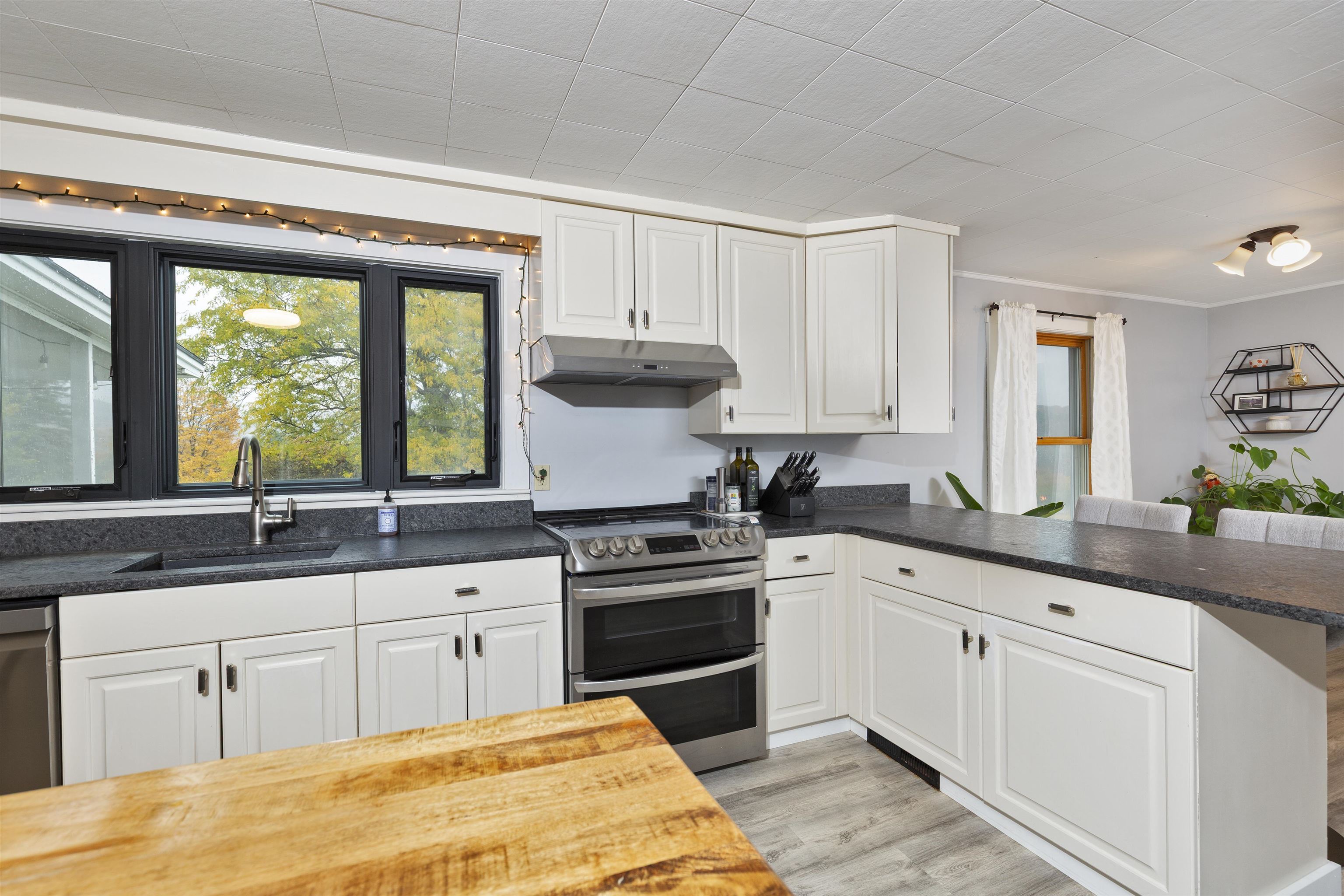 52 Farr Road Property Photo 17