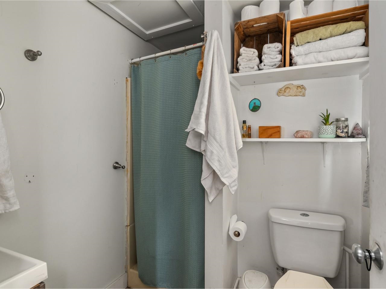 31 West Lane Property Photo 8
