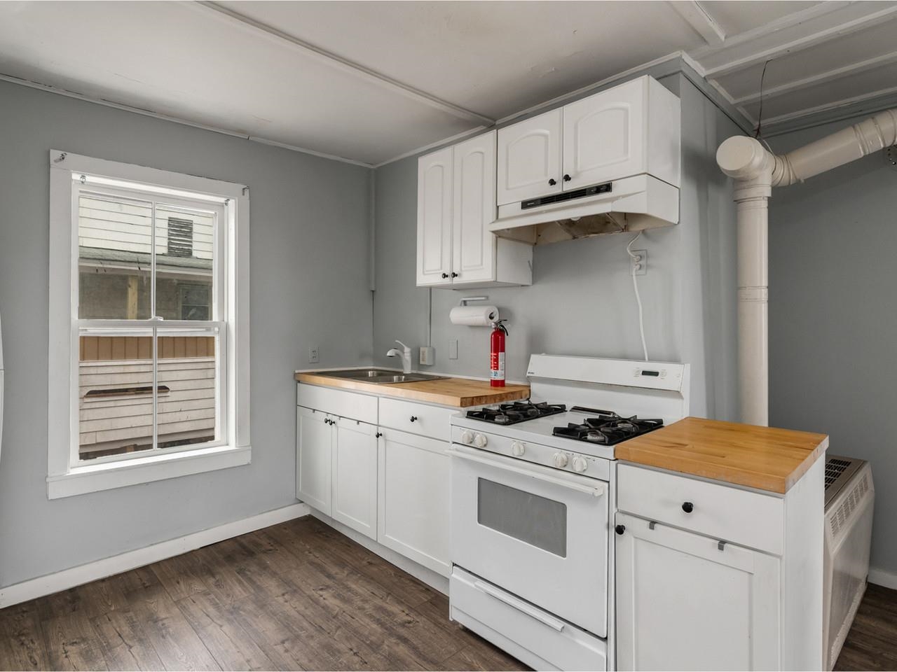 31 West Lane Property Photo 10