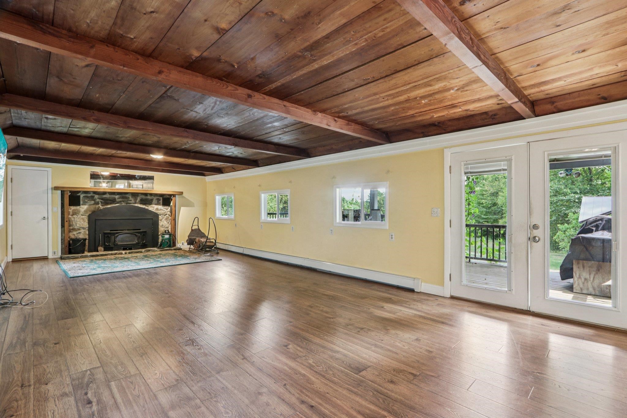 60 Ledge Farm Road Property Photo 5