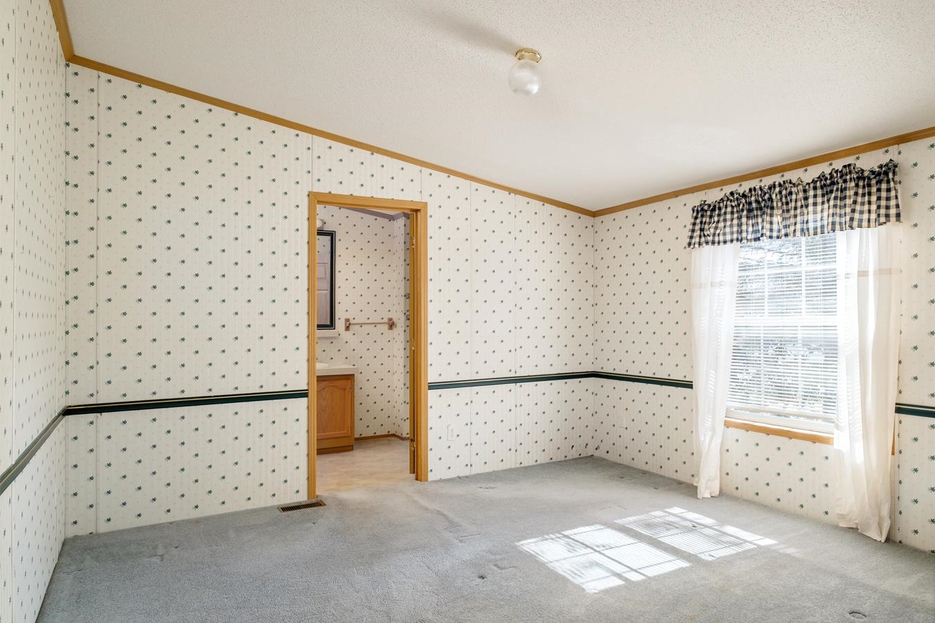2 Sagamore Lane Property Photo 22