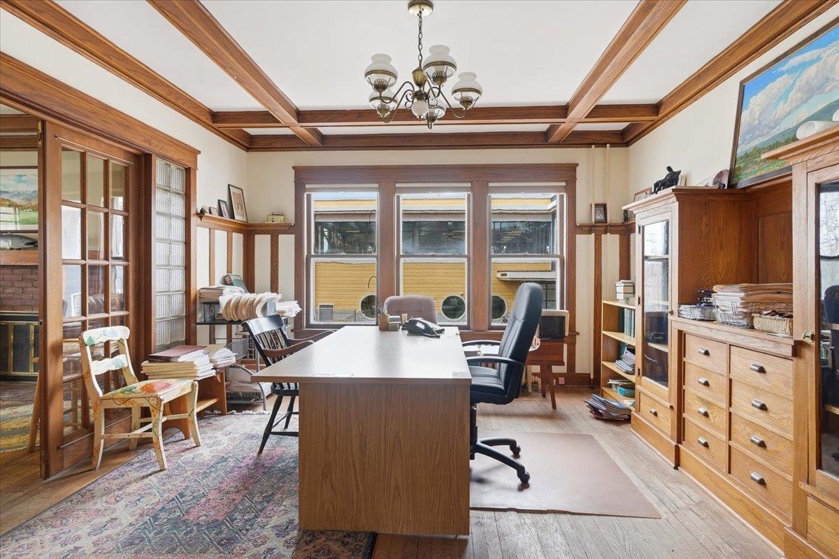 308 College Street Property Photo 10