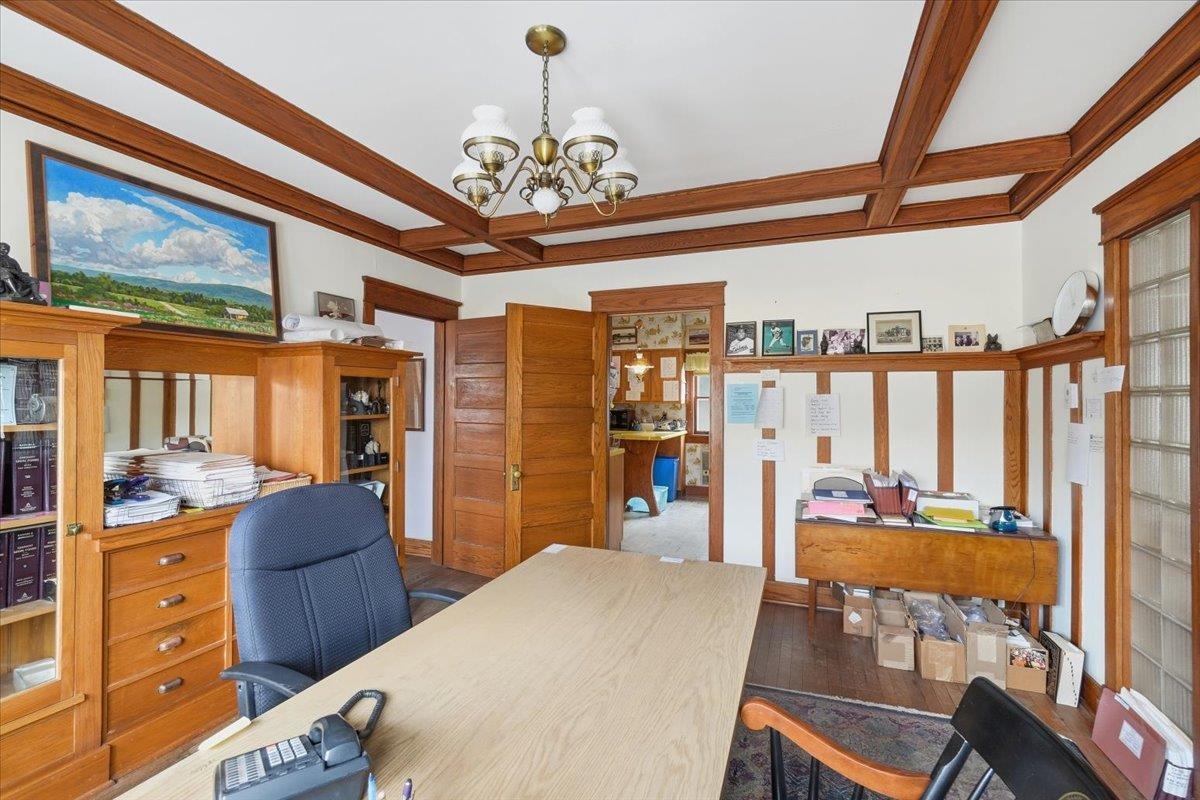 308 College Street Property Photo 12