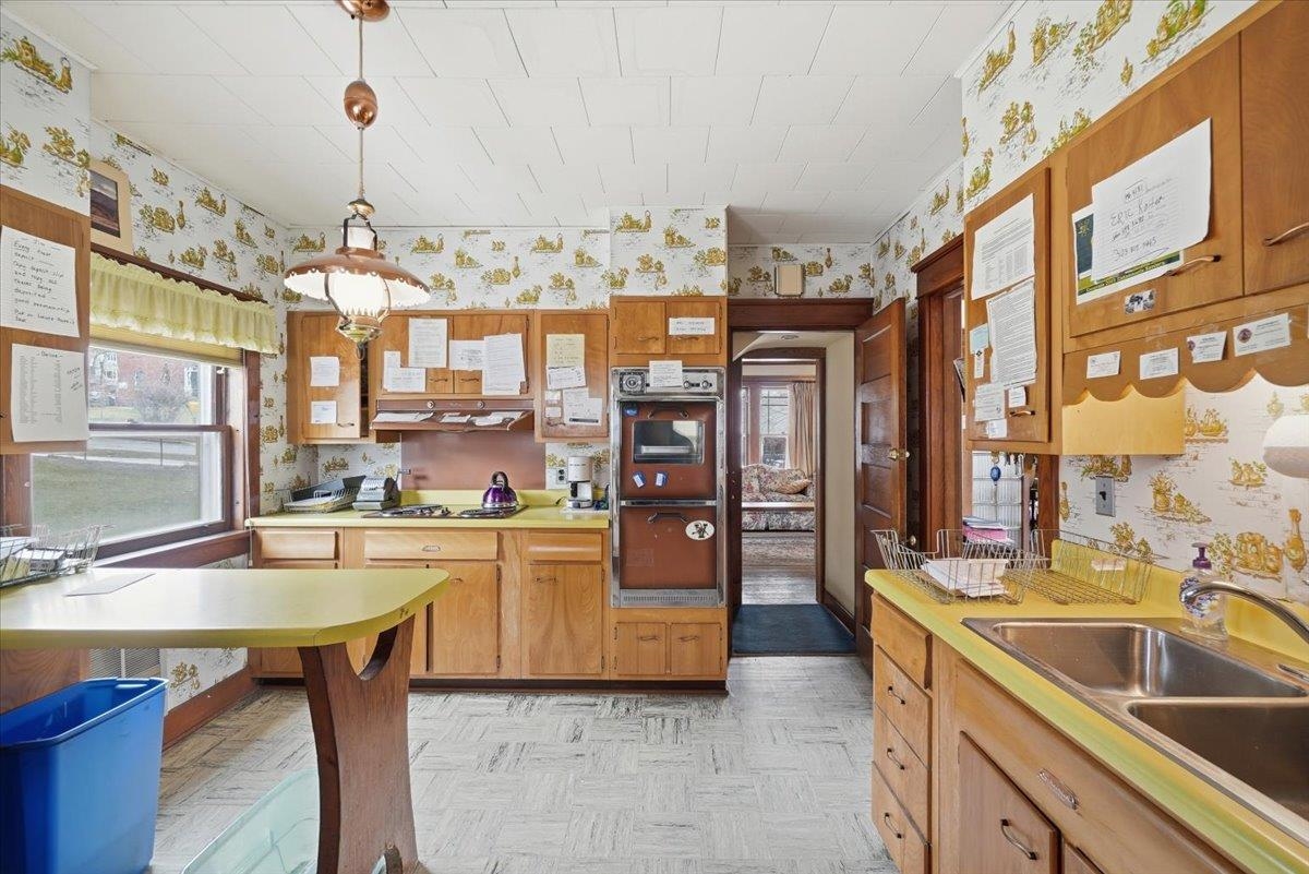 308 College Street Property Photo 14