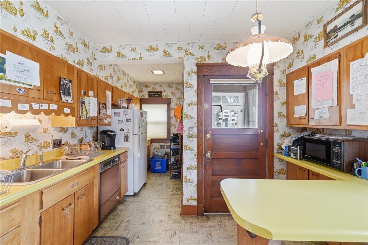 308 College Street Property Photo 16