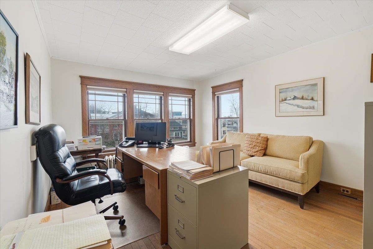 308 College Street Property Photo 25