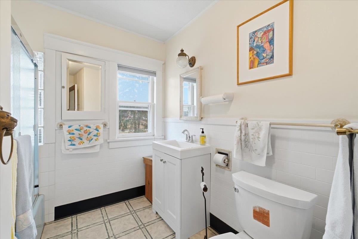 308 College Street Property Photo 26