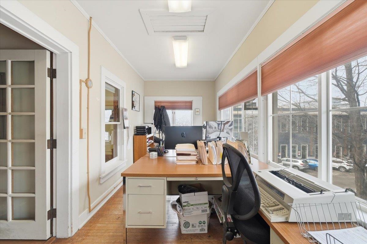 308 College Street Property Photo 30