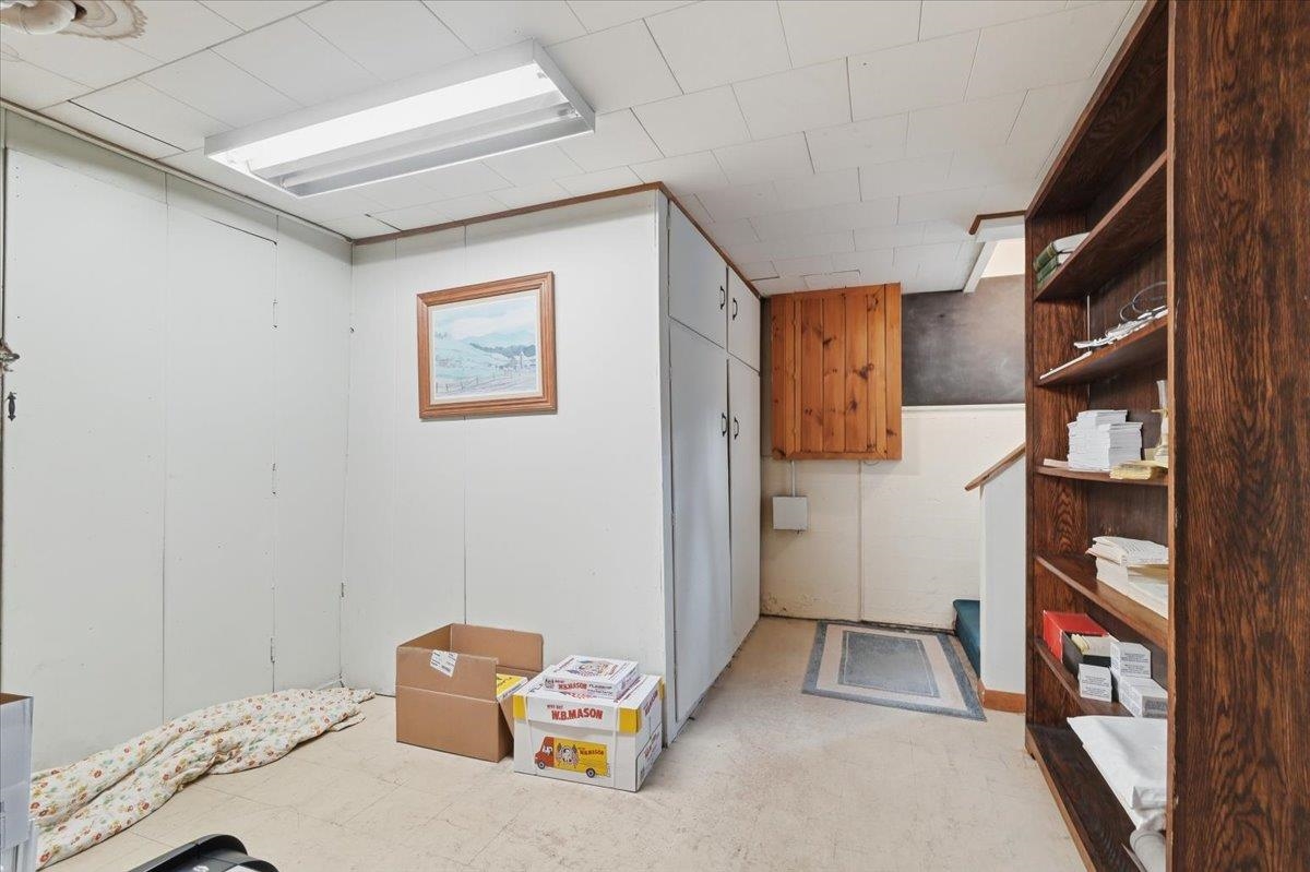308 College Street Property Photo 41