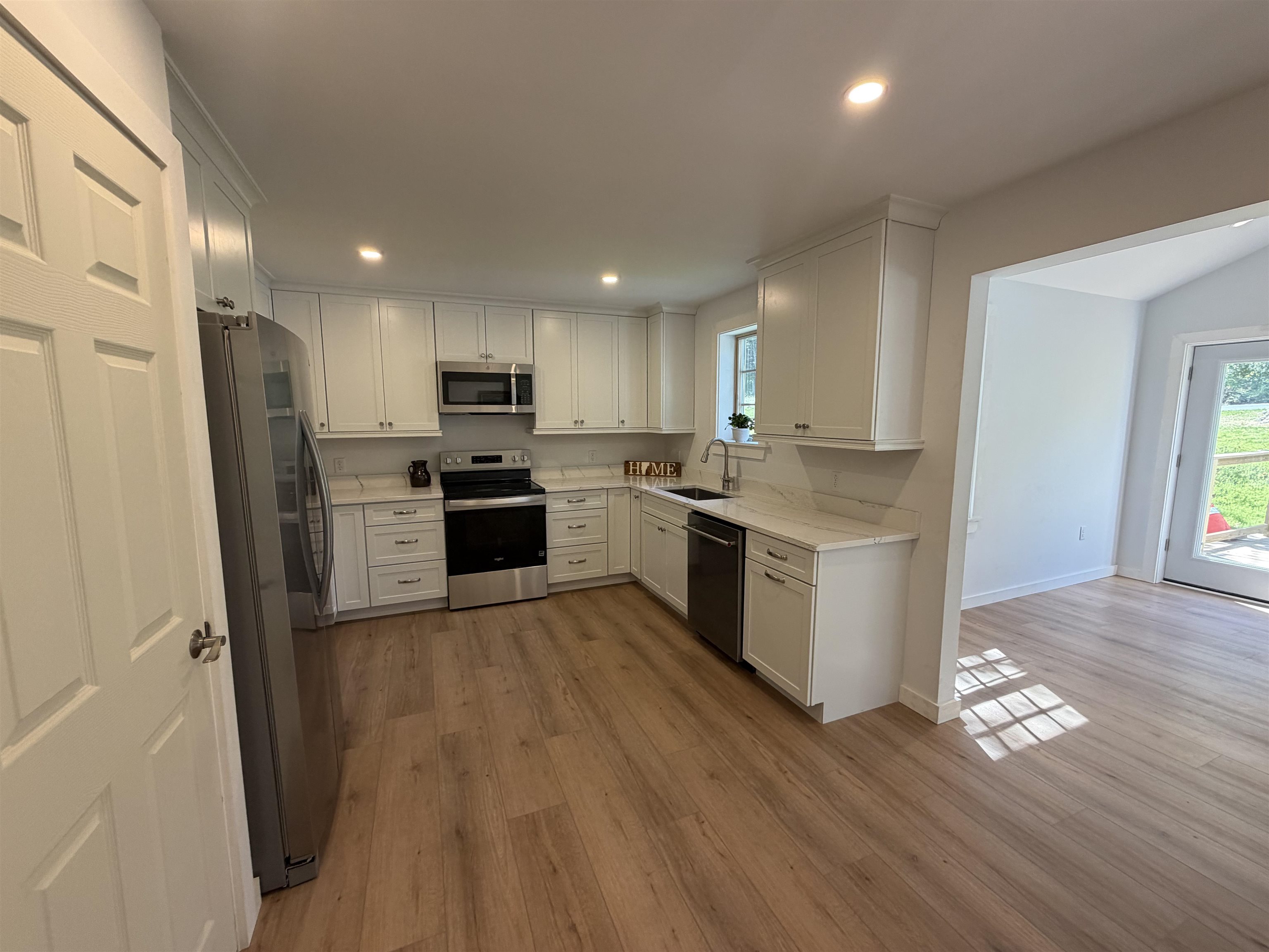 527 Jennings Brook Drive Property Photo 8