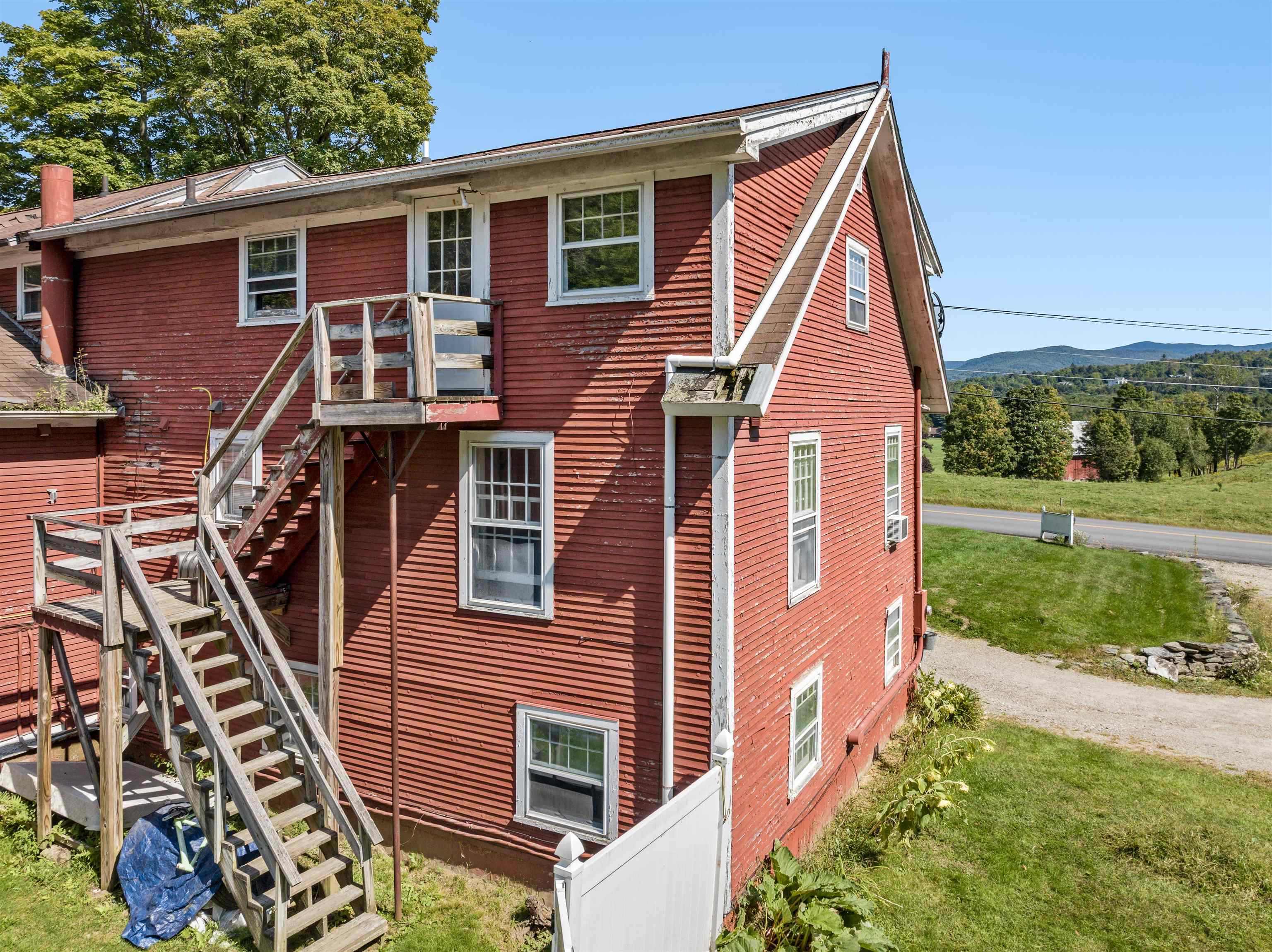 14 Barrows Road Property Photo 46